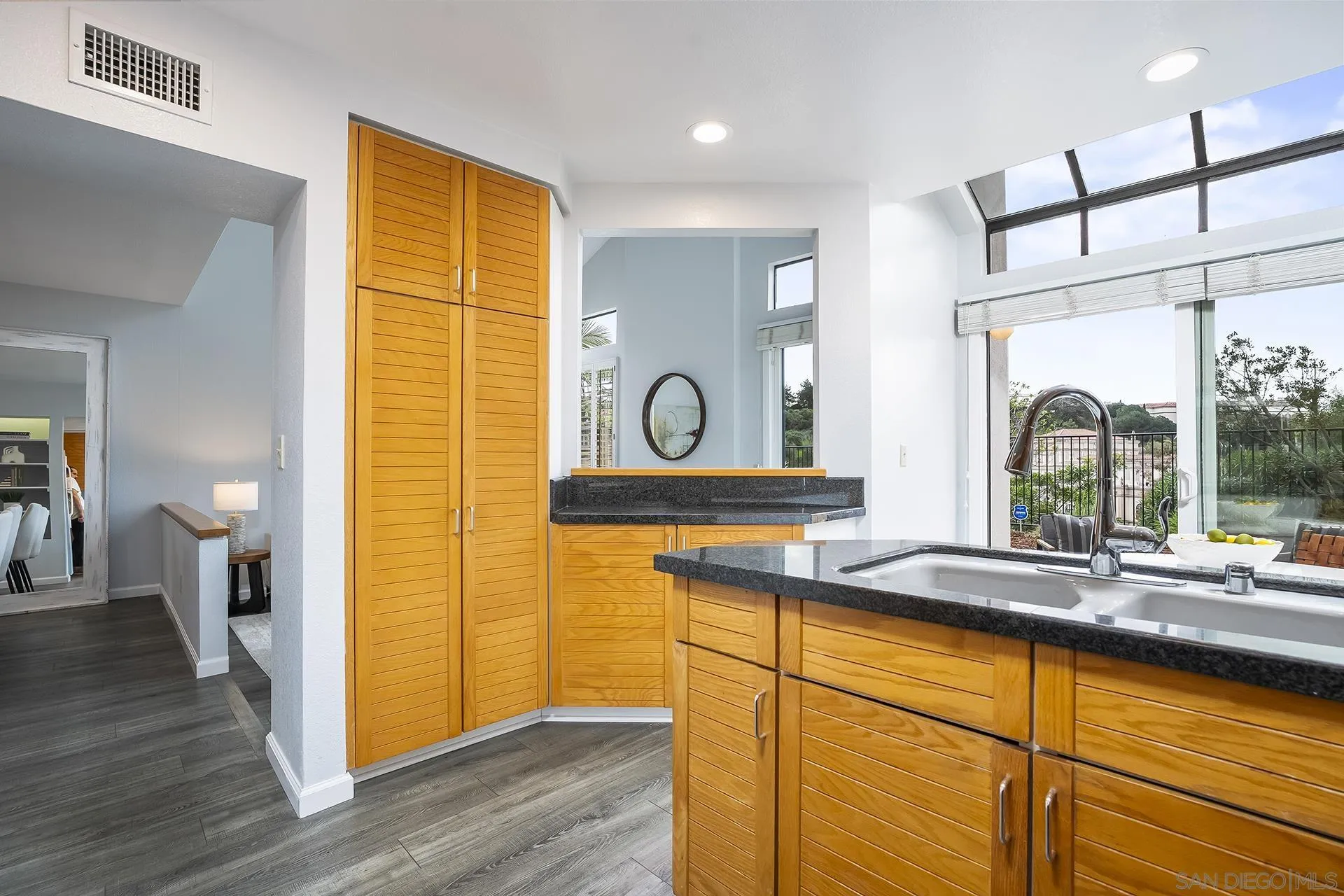 Photo #22: 250045483 Listing: Photo #22