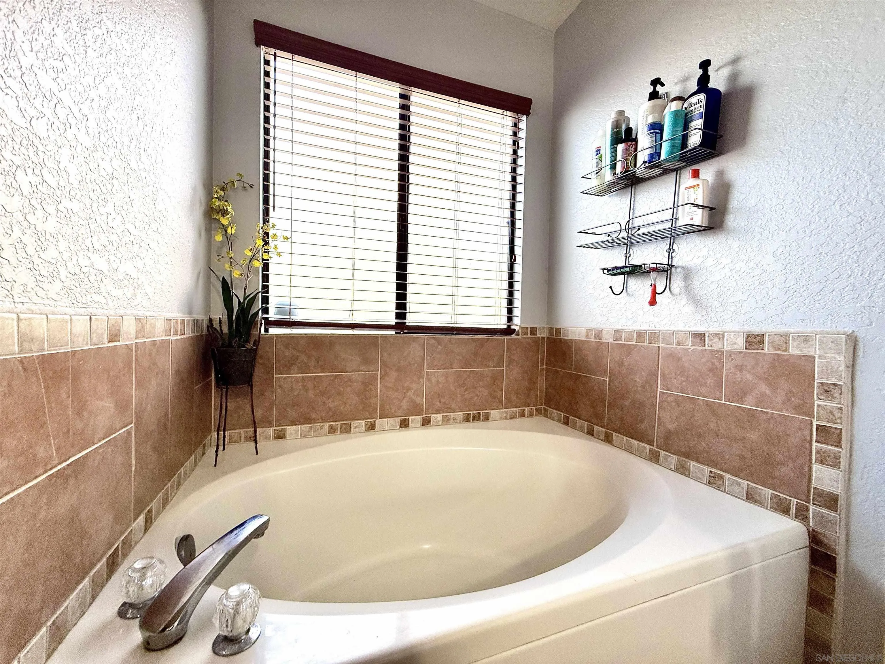 1423 Vista Grande Rd, El Cajon, CA, 92019