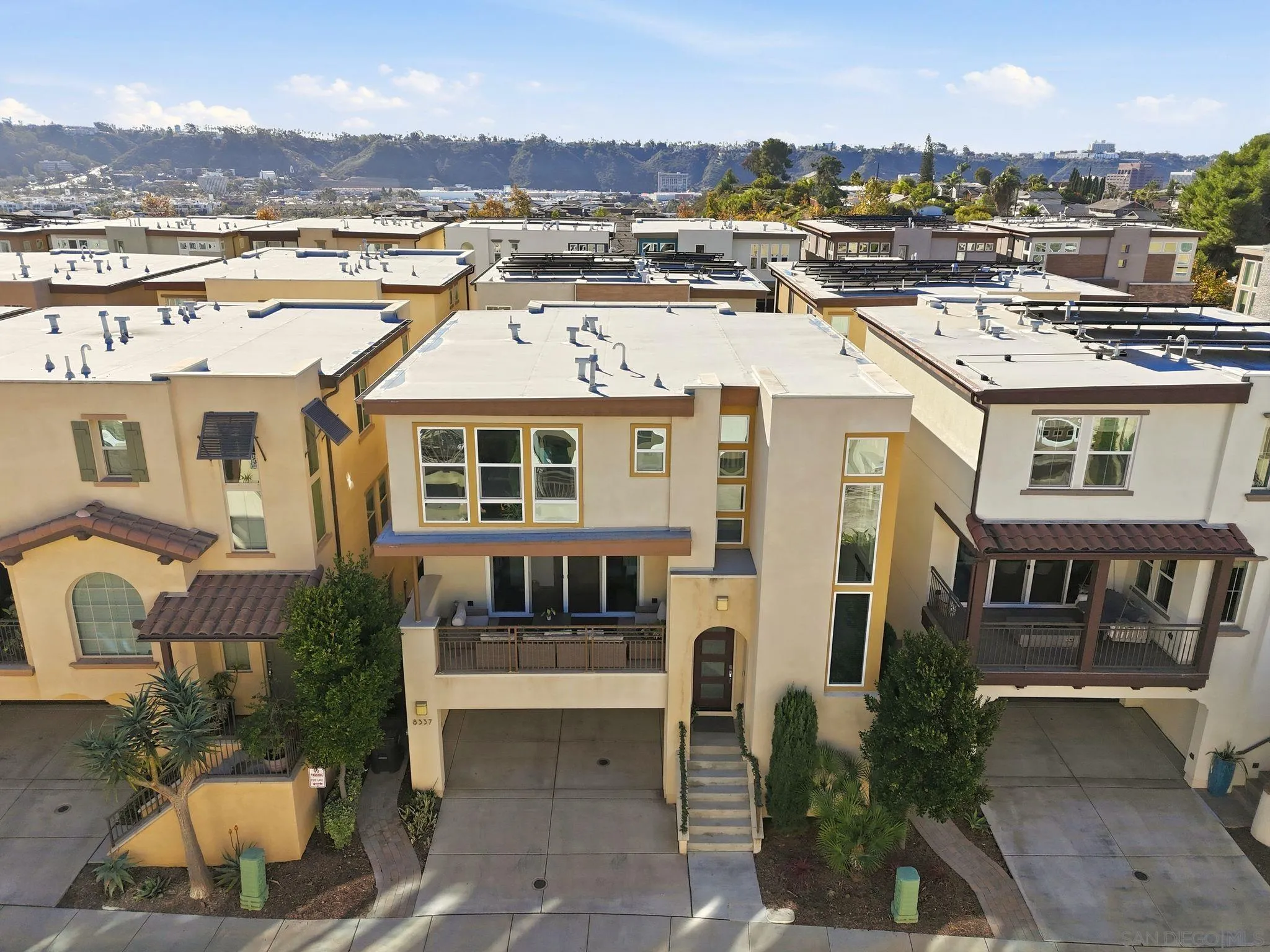 https://cdn.realtyfeed.com/cdn/127/250045486/51b7437975faa6d8af93d3908315aeeb.webp