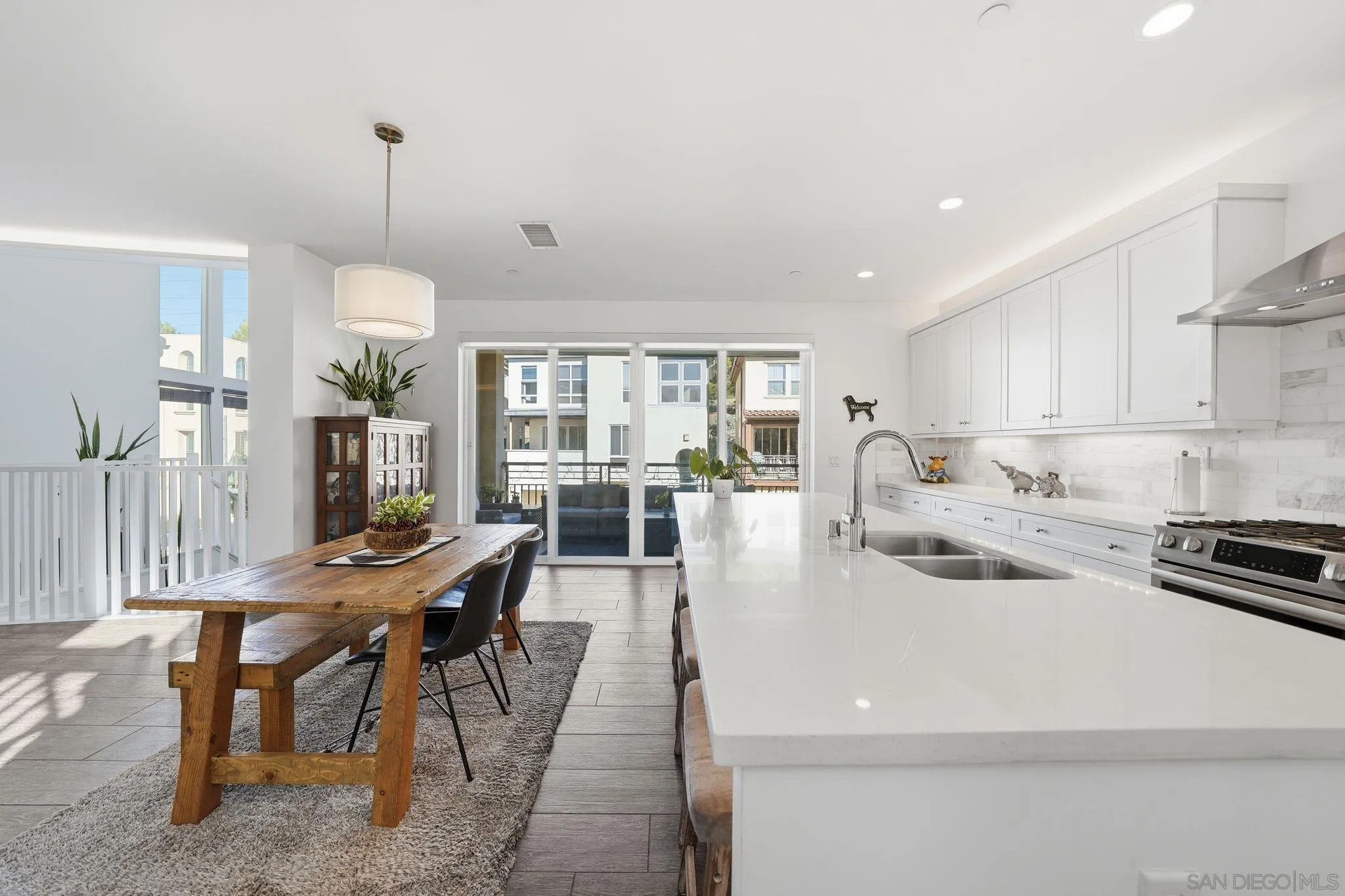 https://cdn.realtyfeed.com/cdn/127/250045486/c84c918f60f5f1c27c327395a9ac3c3e.webp