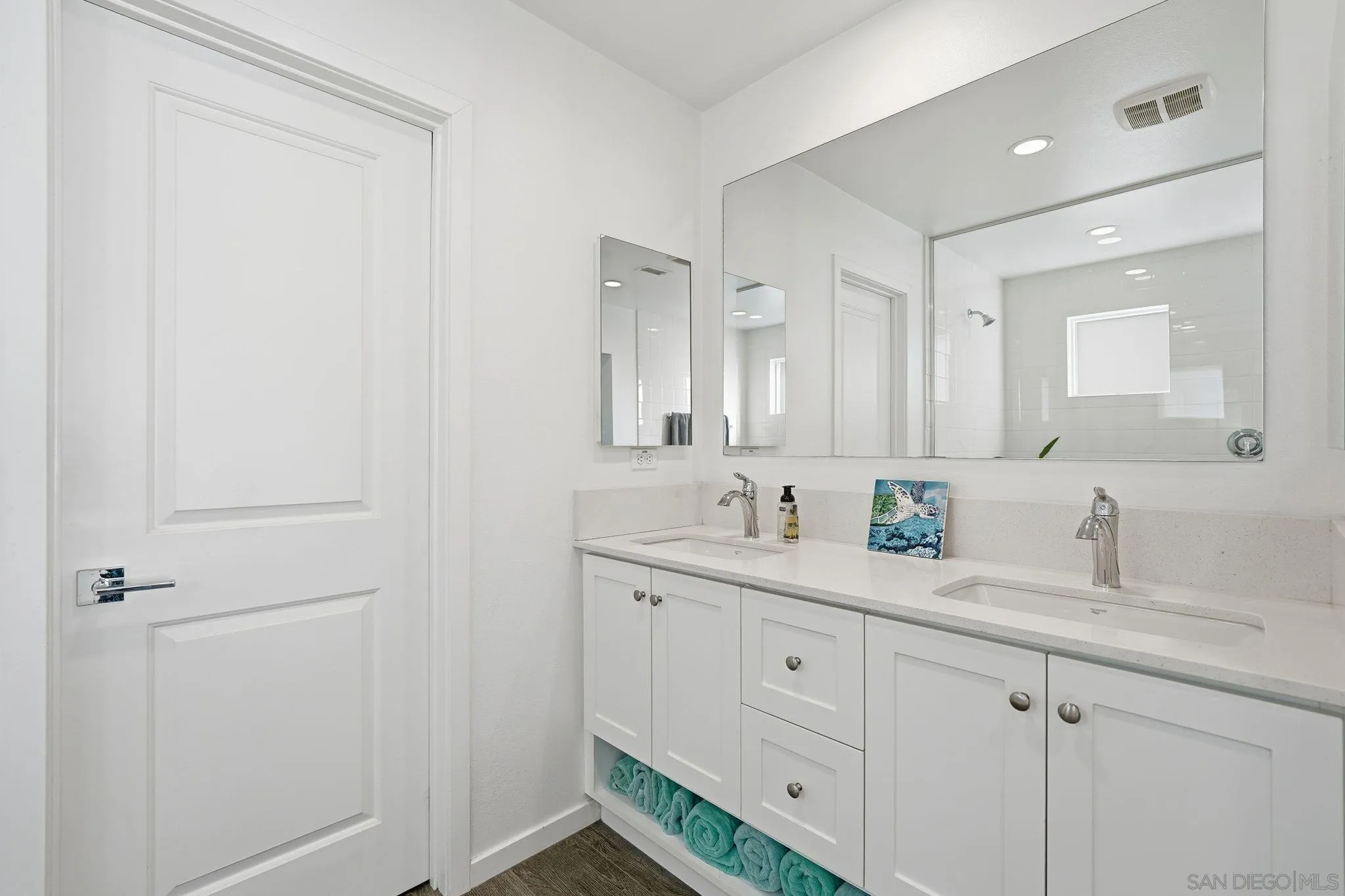 https://cdn.realtyfeed.com/cdn/127/250045486/ed9d969274db682761f8f061c8bffdd8.webp