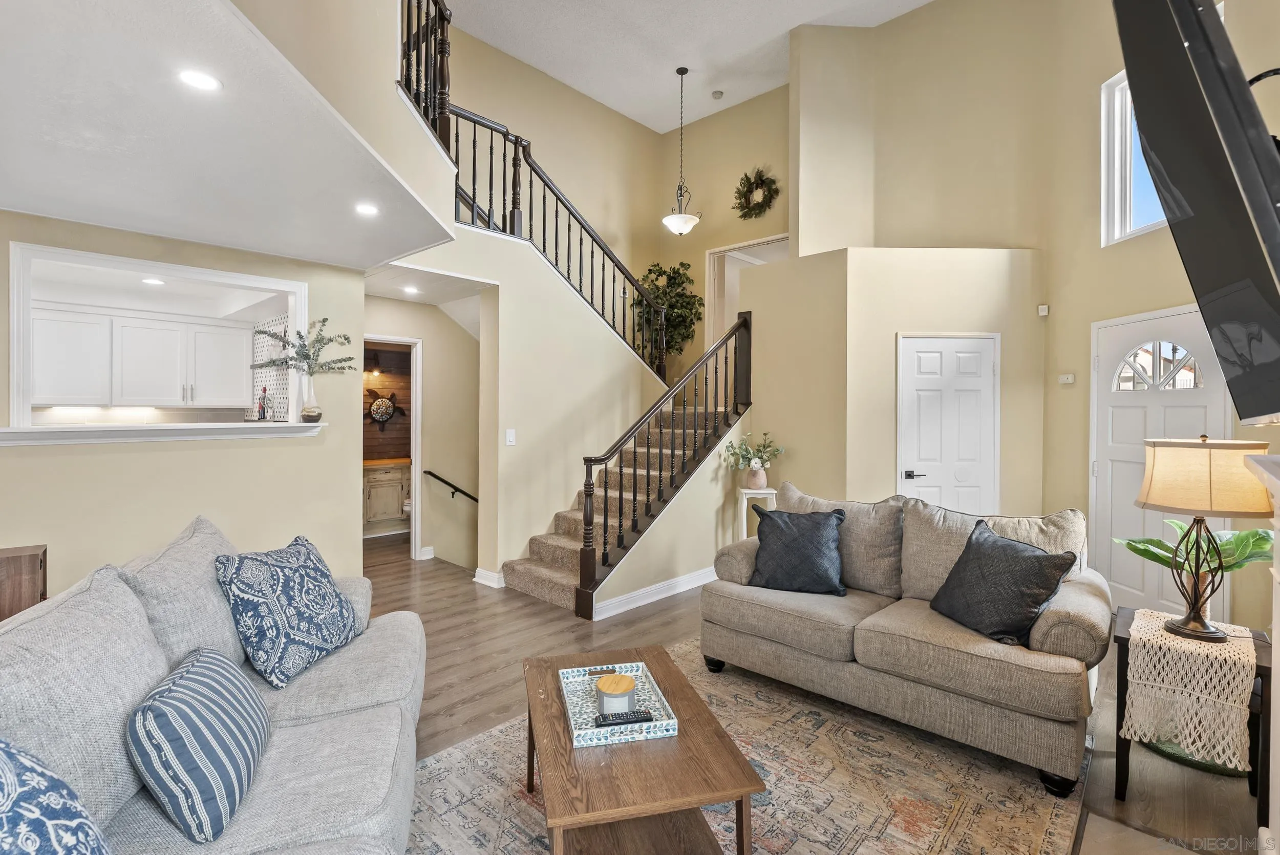 https://cdn.realtyfeed.com/cdn/127/250045499/fa9c7c763691f0cfb417185115ffe910.webp