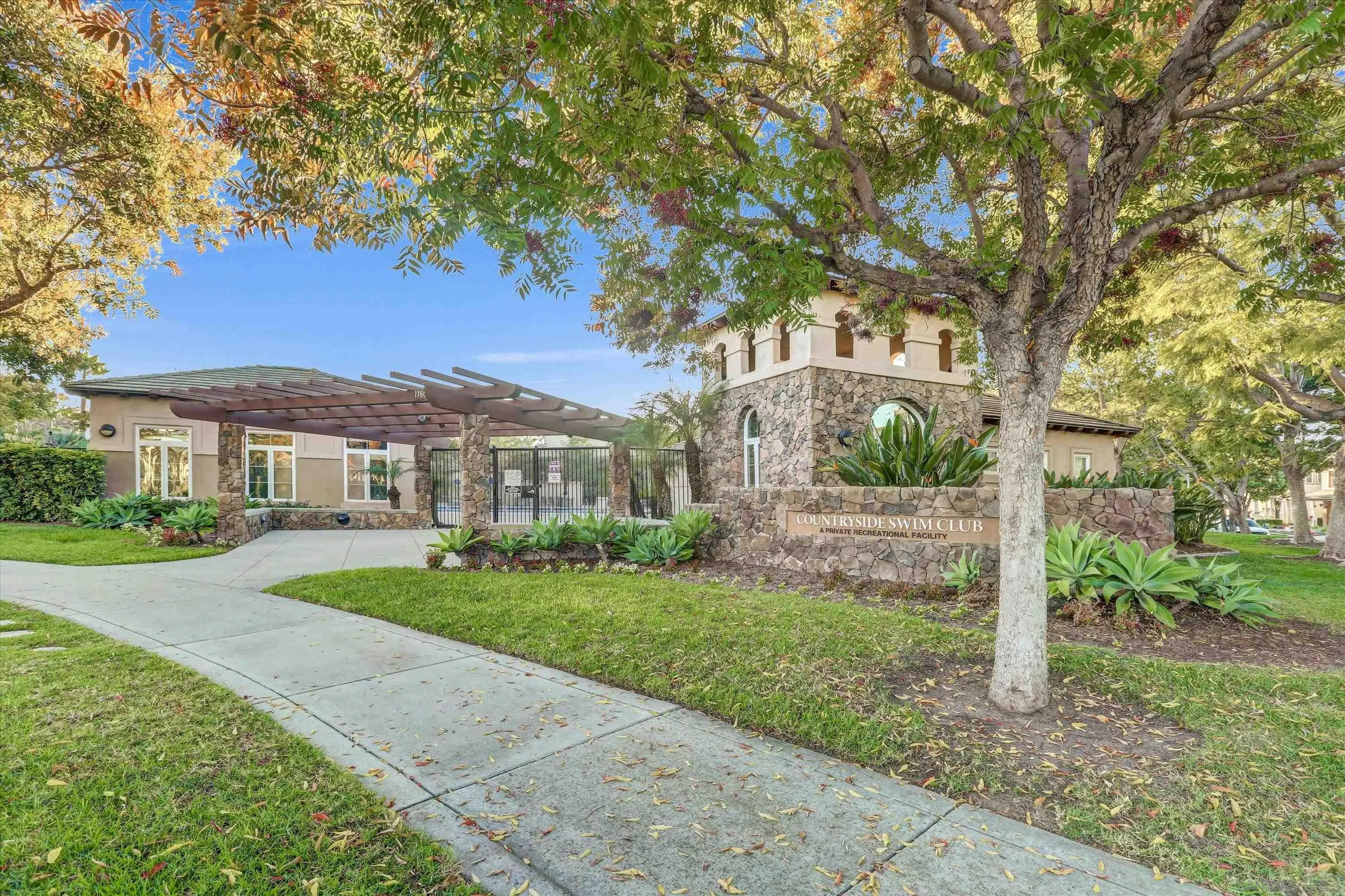 https://cdn.realtyfeed.com/cdn/127/250045503/363fbc8f6a579198411f9da21ce4fb78.webp