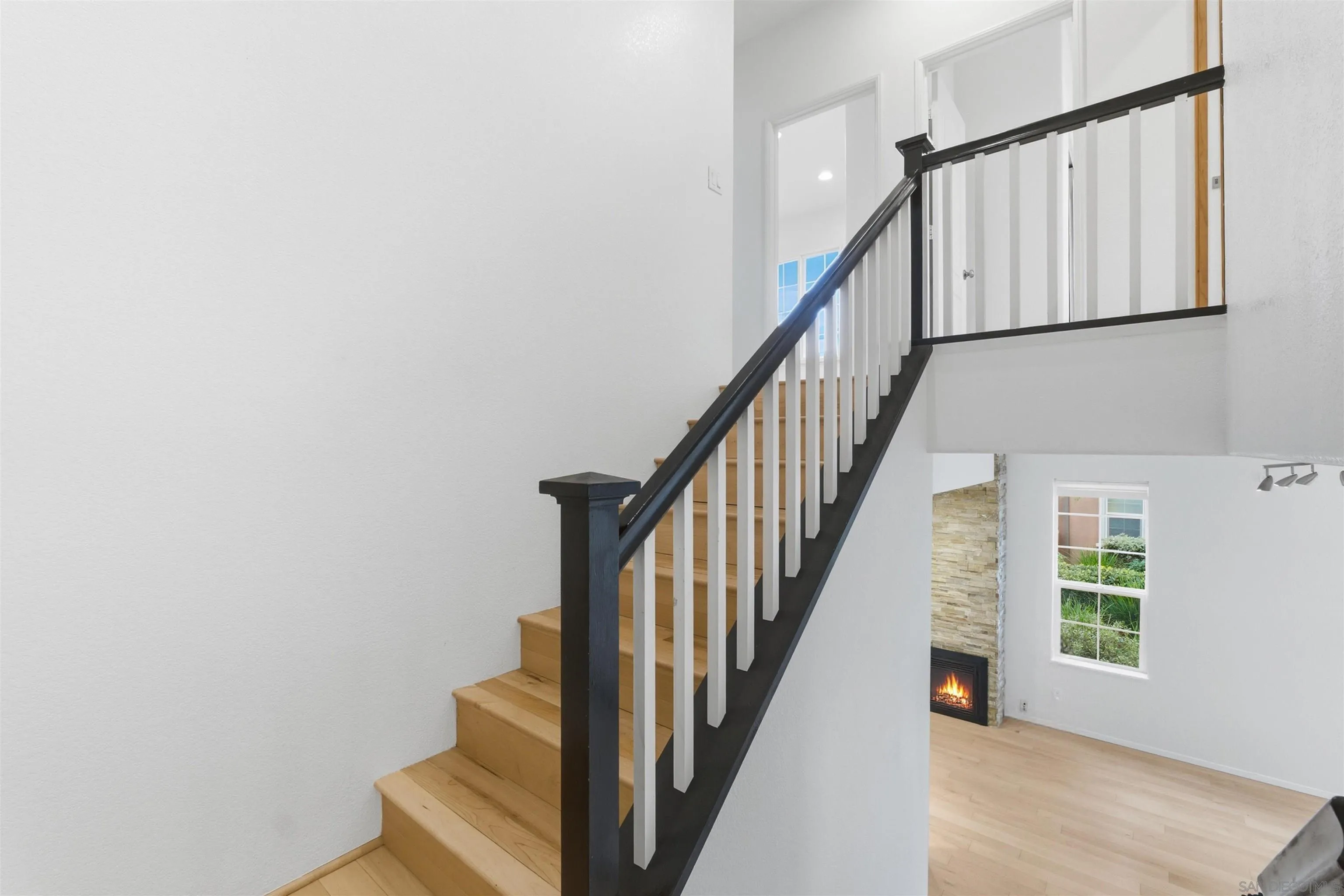 Photo #15: 250045582 Listing: Photo #15