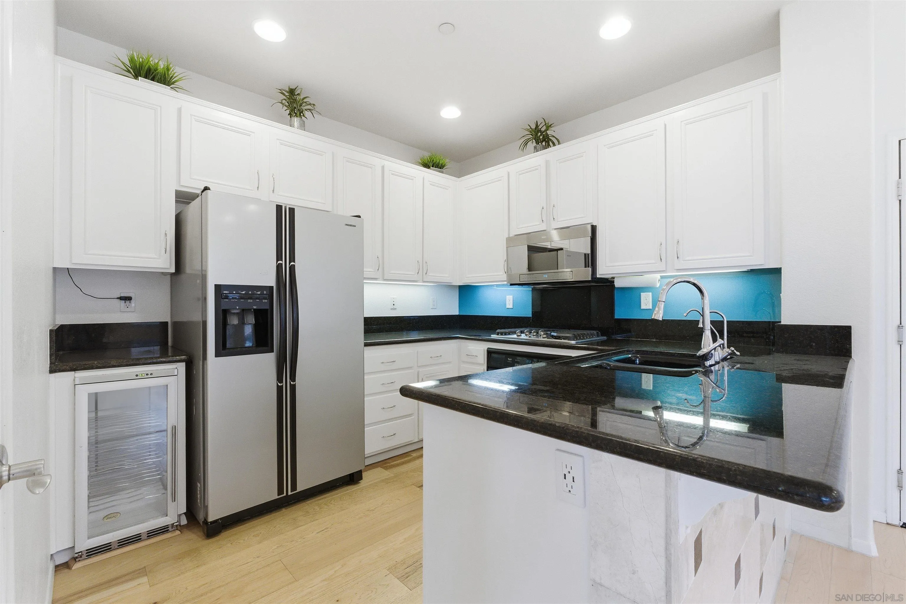 Photo #9: 250045582 Listing: Photo #9