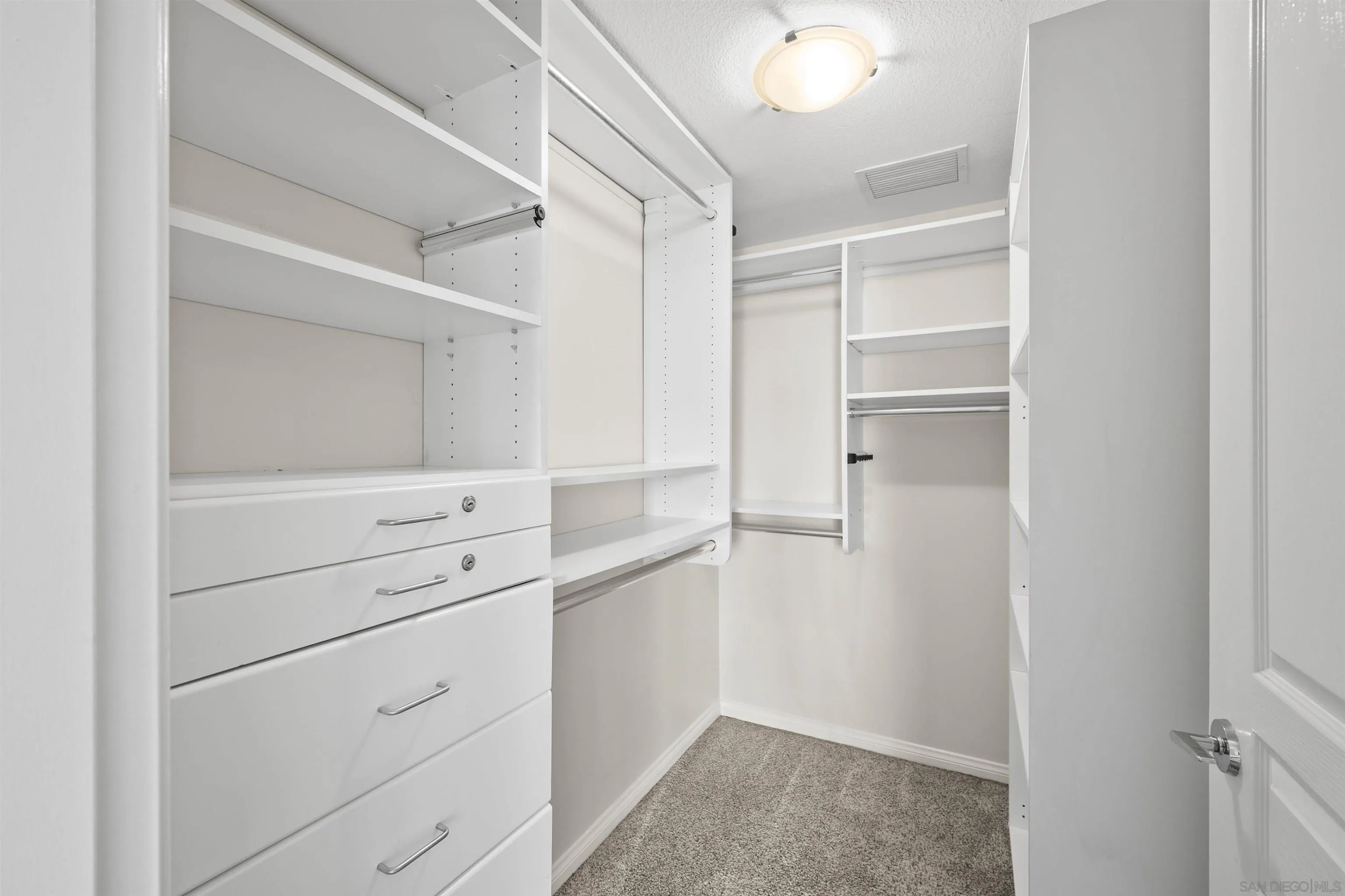 Photo #23: 250045592 Listing: Photo #23