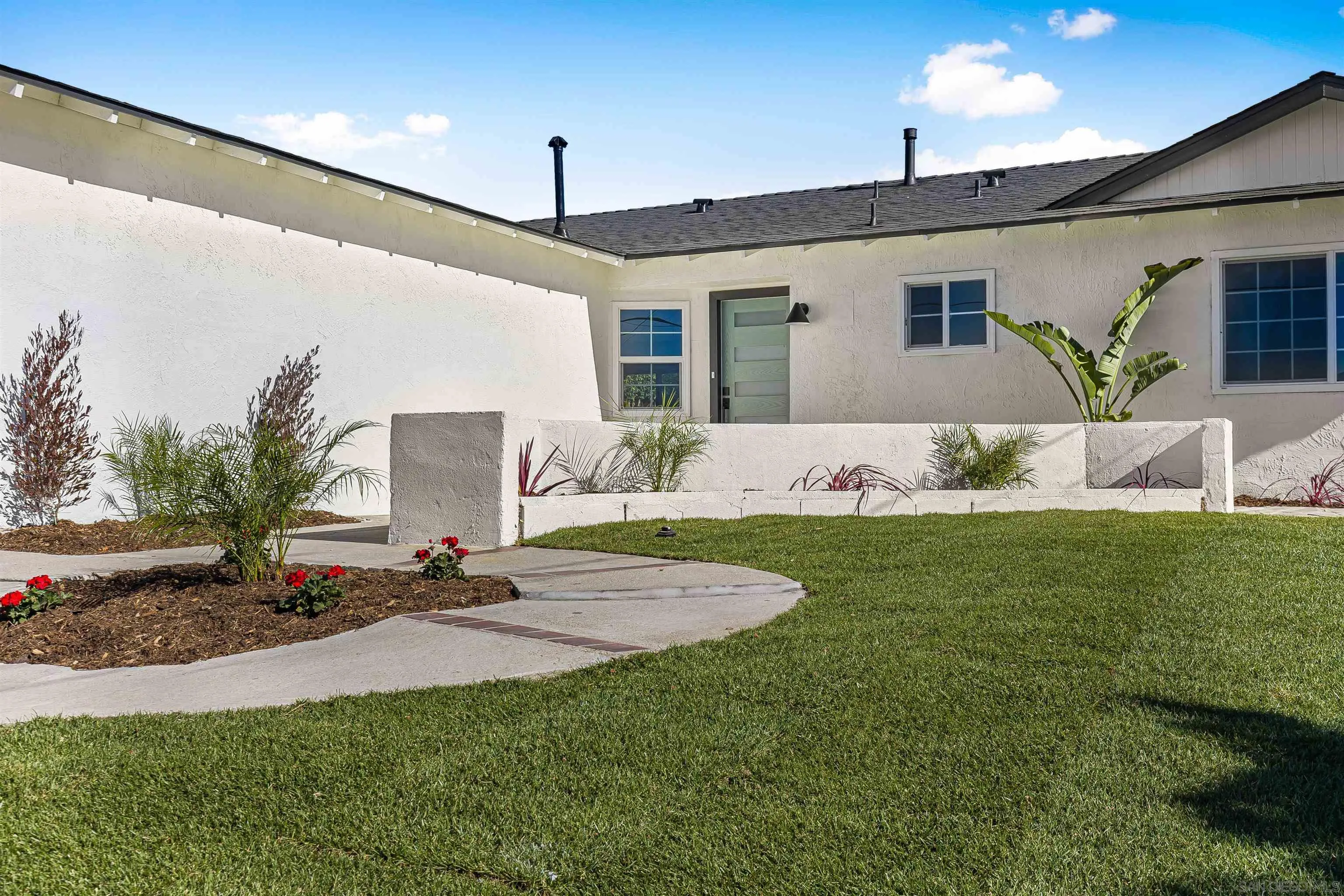 https://cdn.realtyfeed.com/cdn/127/250045603/b5b3eecb015636cb73494704a27c8b39.webp