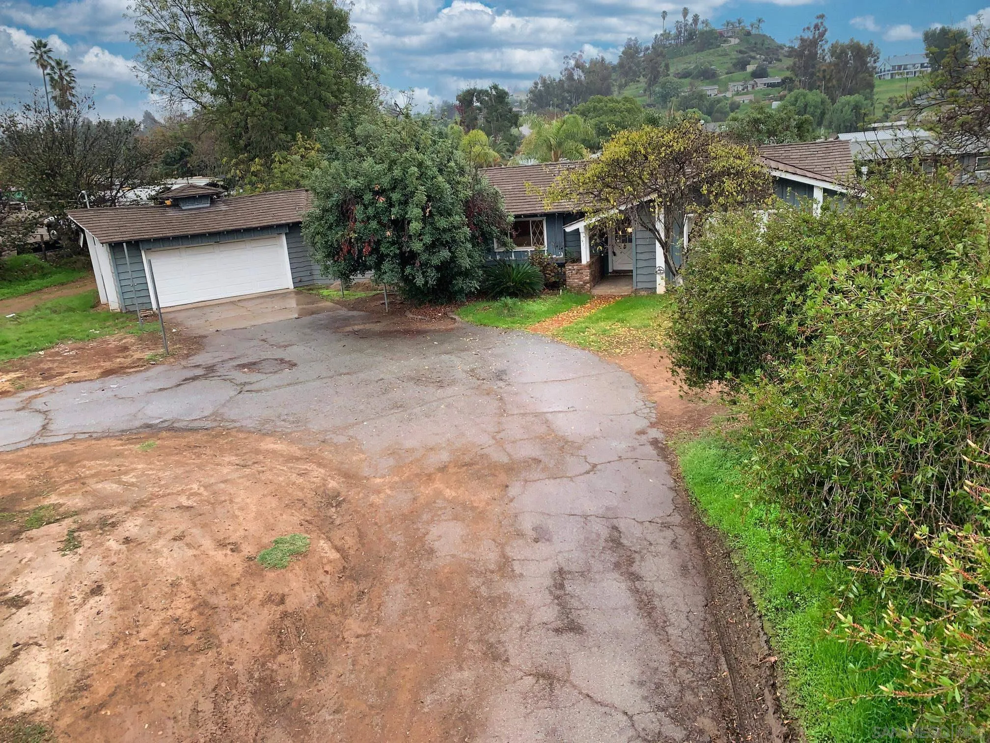 https://cdn.realtyfeed.com/cdn/127/250045611/27848d8be9a06c1e94e4954bb4d9bb82.webp