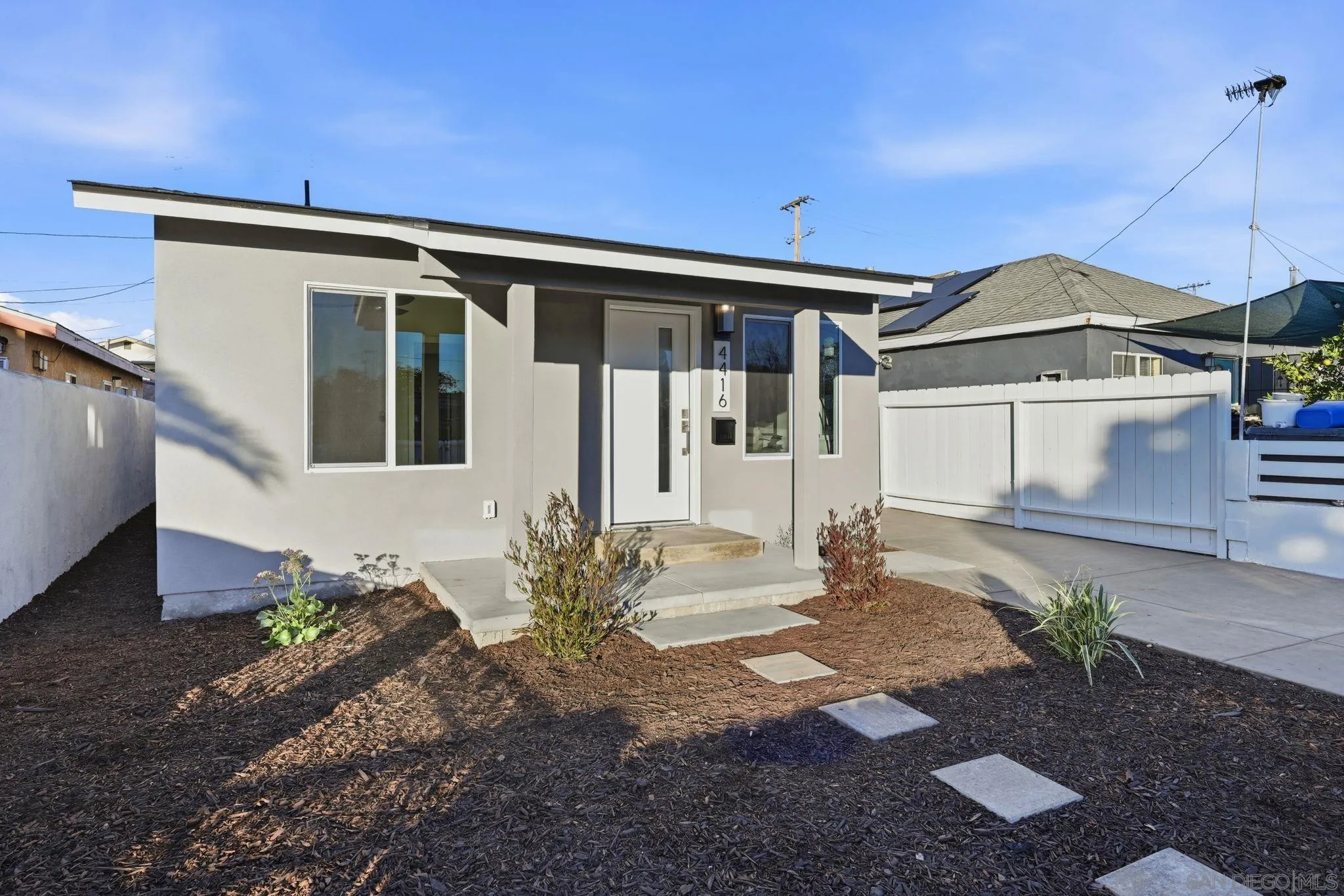 https://cdn.realtyfeed.com/cdn/127/250045618/5fd1b12f0b6cbe5723584ec909517706.webp