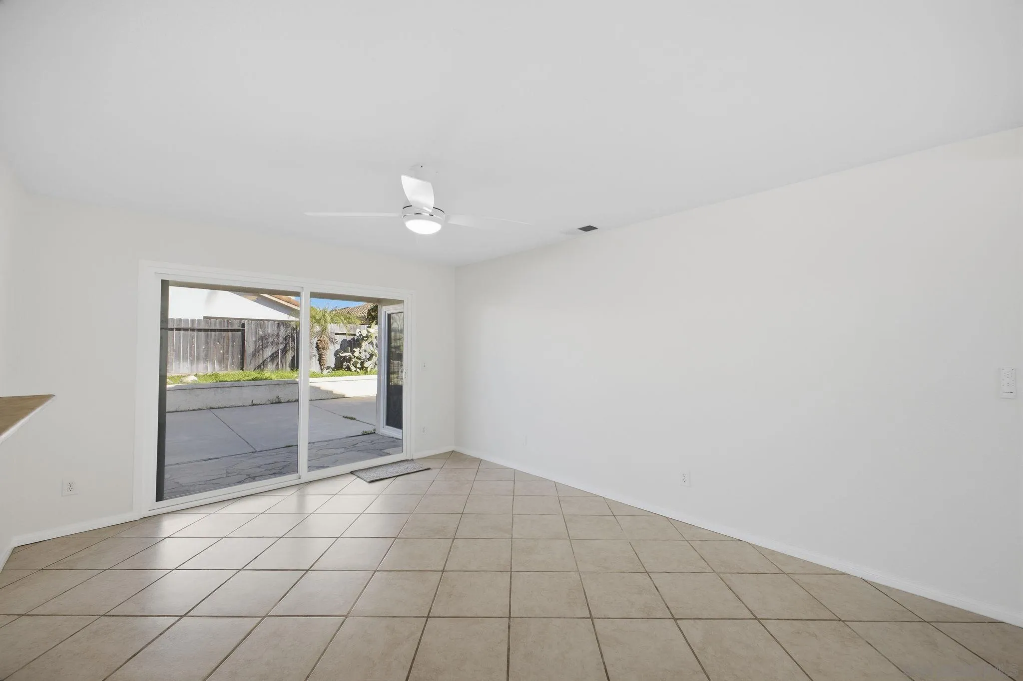 https://cdn.realtyfeed.com/cdn/127/250045620/3bfa6913139741b703d132fa9f32ac0a.webp