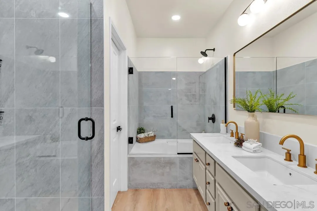 Photo #25: 250045627 Listing: Photo #25