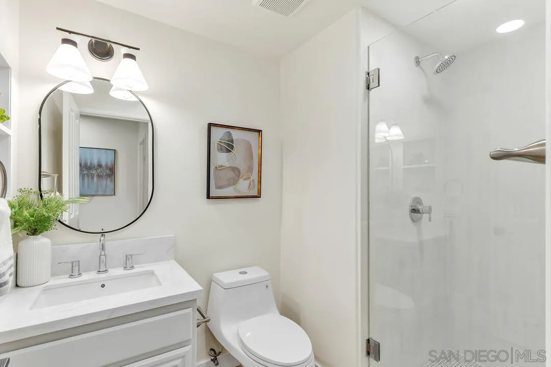 Photo #15: 250045627 Listing: Photo #15