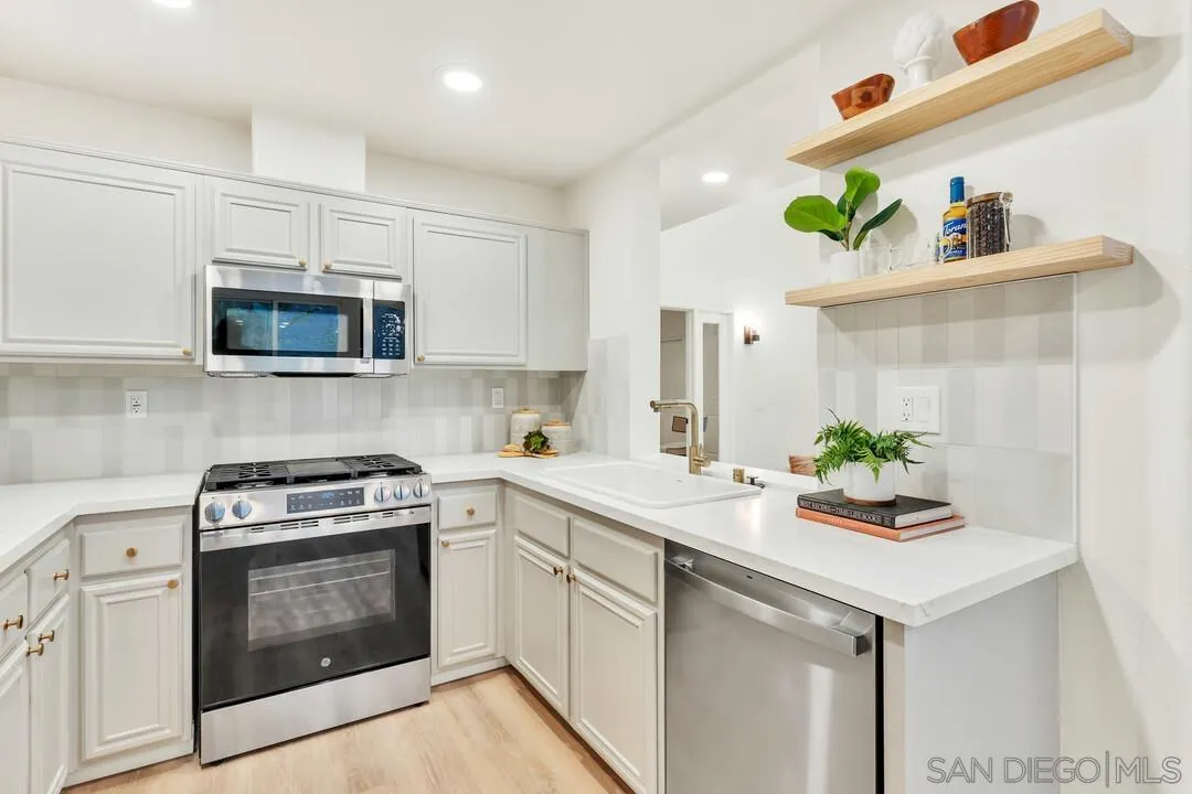 Photo #11: 250045627 Listing: Photo #11