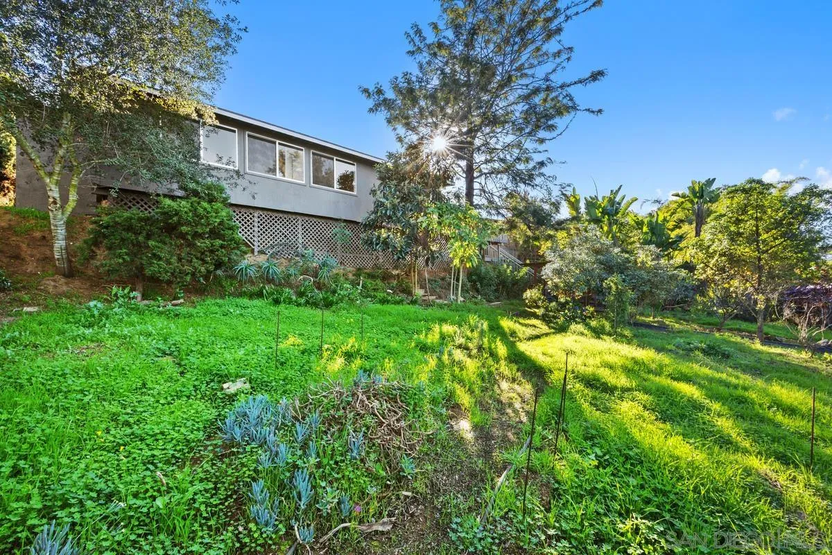 https://cdn.realtyfeed.com/cdn/127/250045629/1a50088186c72aca4a610fdc2af5d0bf.webp