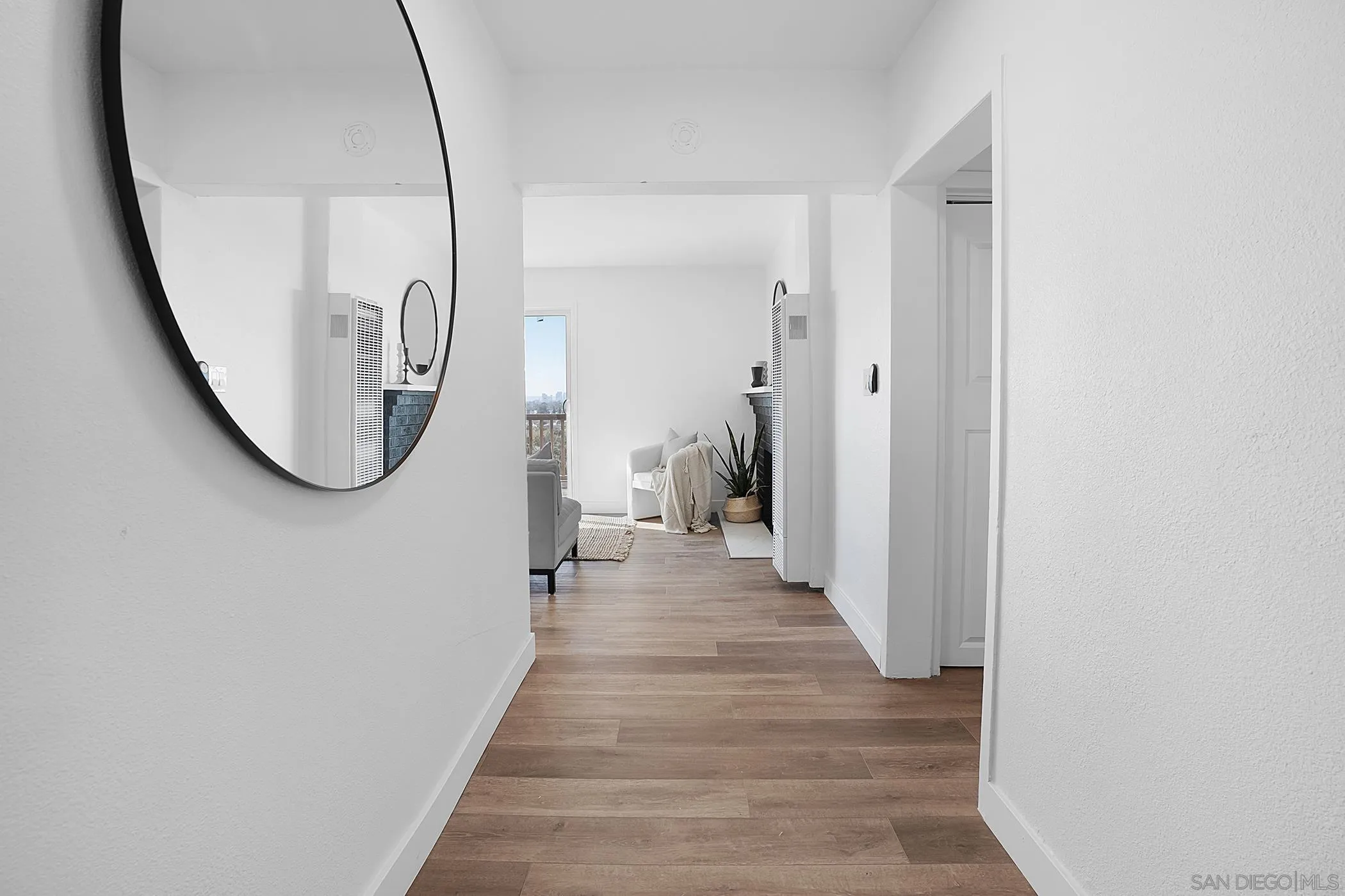 https://cdn.realtyfeed.com/cdn/127/250045634/0036879c9e02e555ee1546cc281d61d8.webp