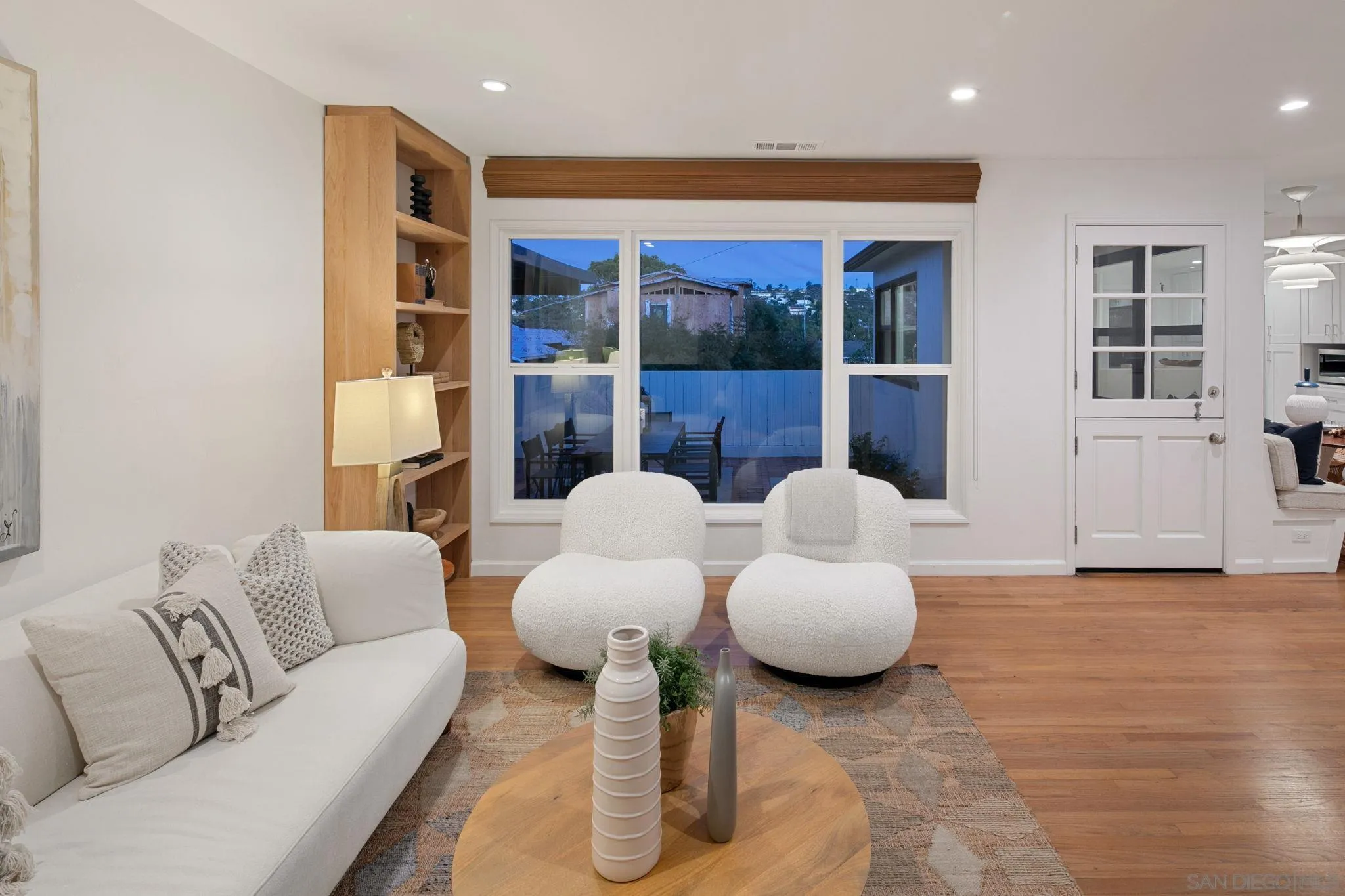 https://cdn.realtyfeed.com/cdn/127/250045641/0e0b342055e941cebc578a6e46e0f2a9.webp