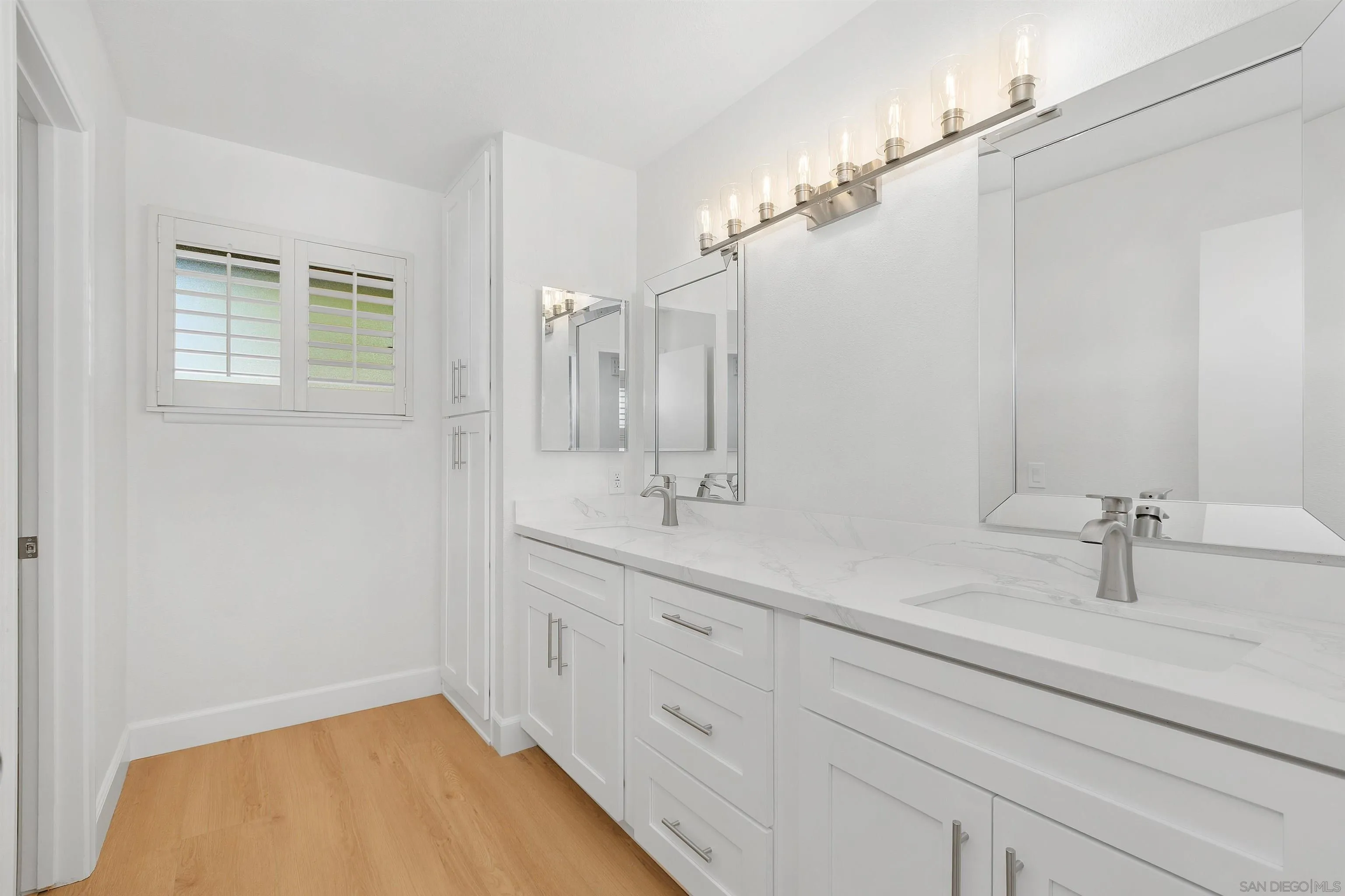 https://cdn.realtyfeed.com/cdn/127/250045645/498597ebc96645ae27b56db696017e37.webp