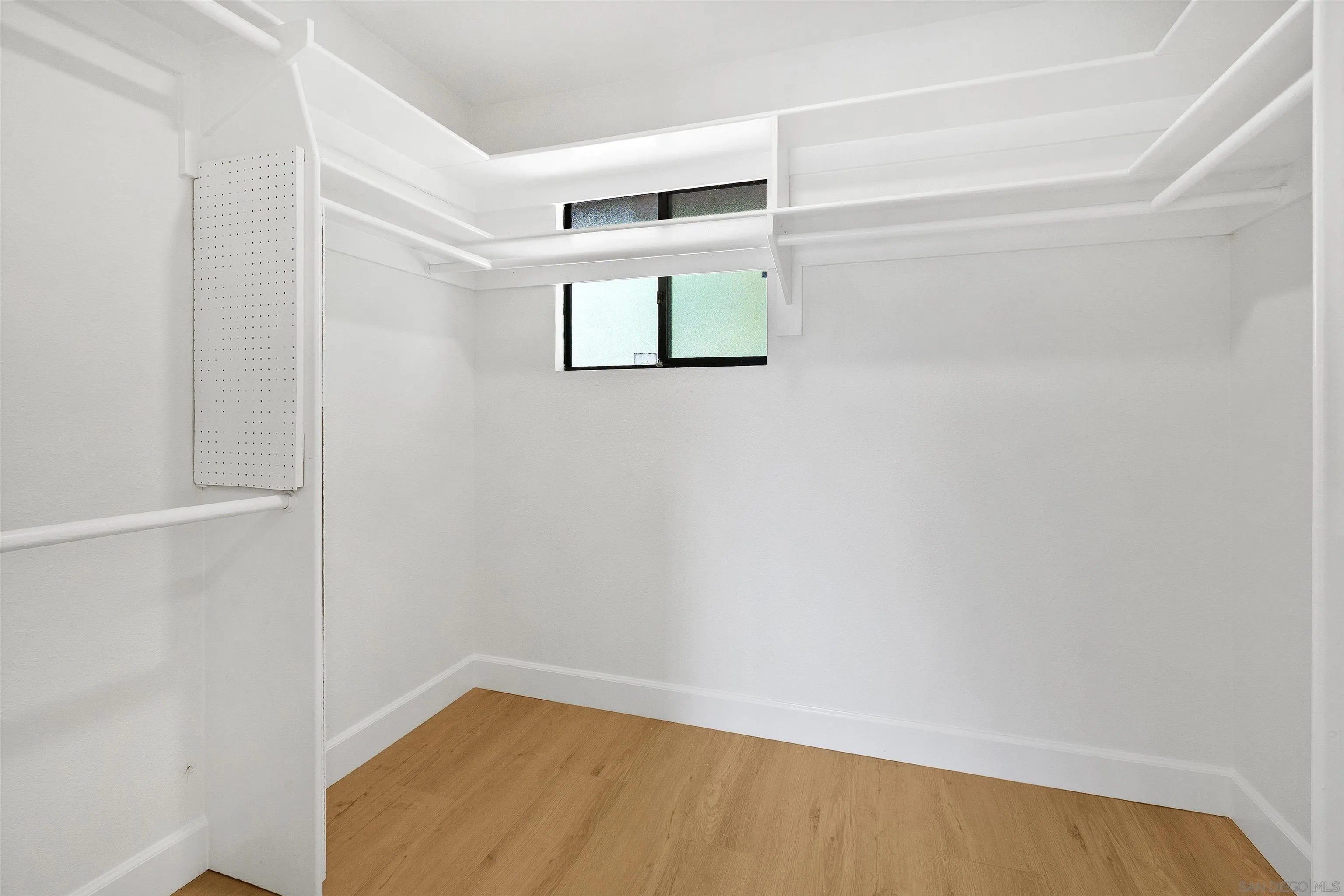 https://cdn.realtyfeed.com/cdn/127/250045645/a838fd3bde88f9c5322ae54f60c1b59d.webp