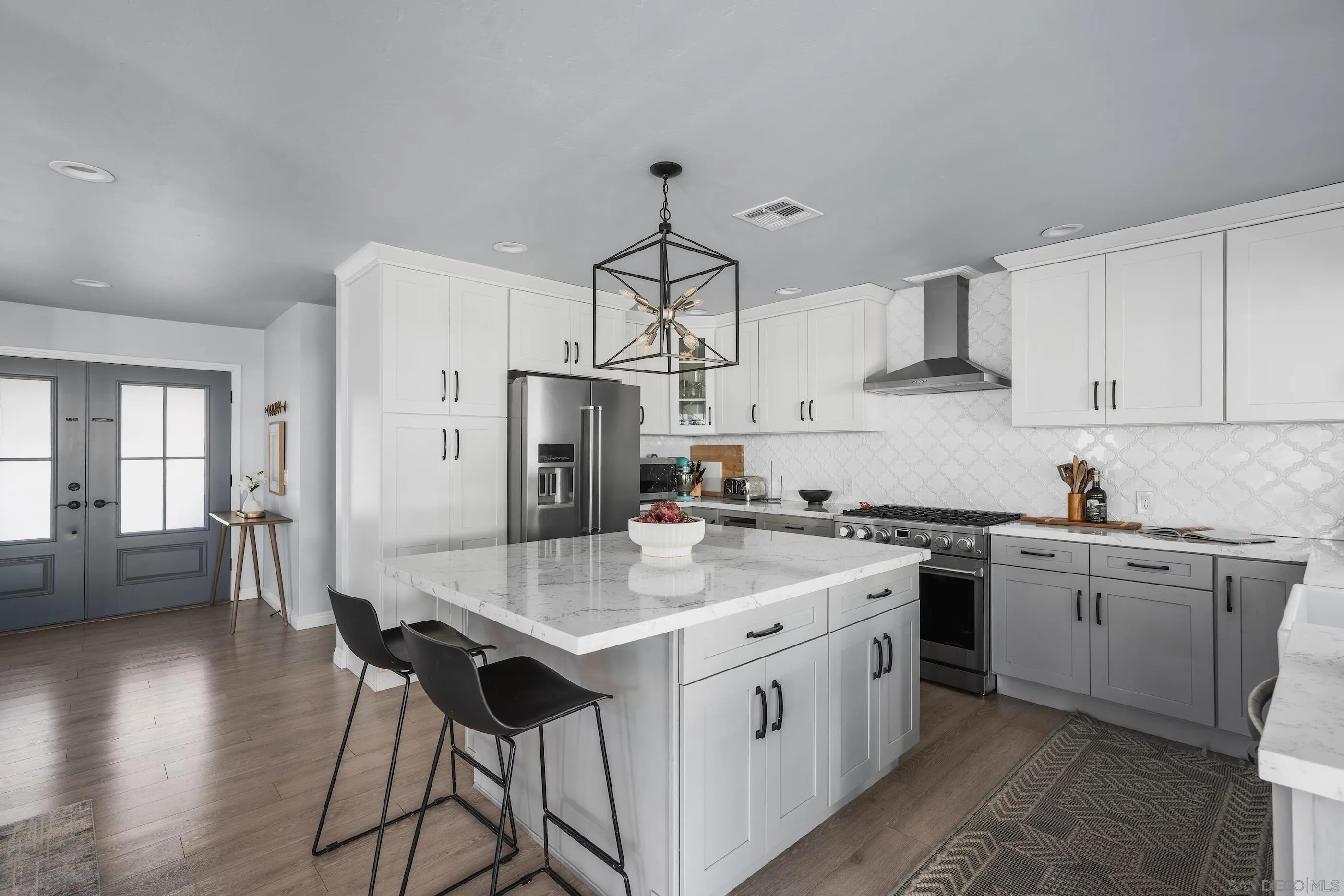 https://cdn.realtyfeed.com/cdn/127/250045662/b47292aa50b6c88873bab3303bbb2589.webp
