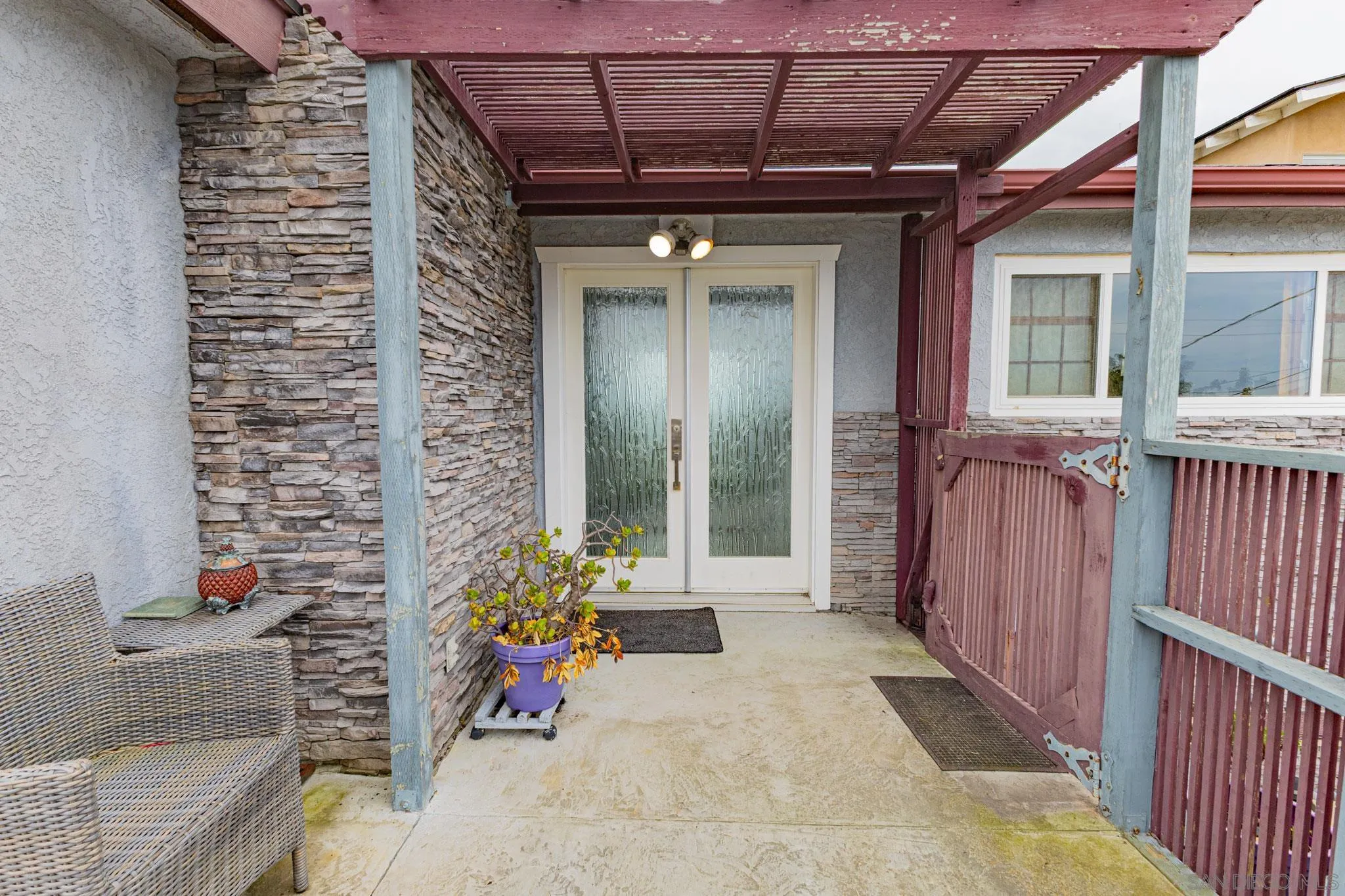 https://cdn.realtyfeed.com/cdn/127/250045666/cf727679168792f4206c8284fed17905.webp