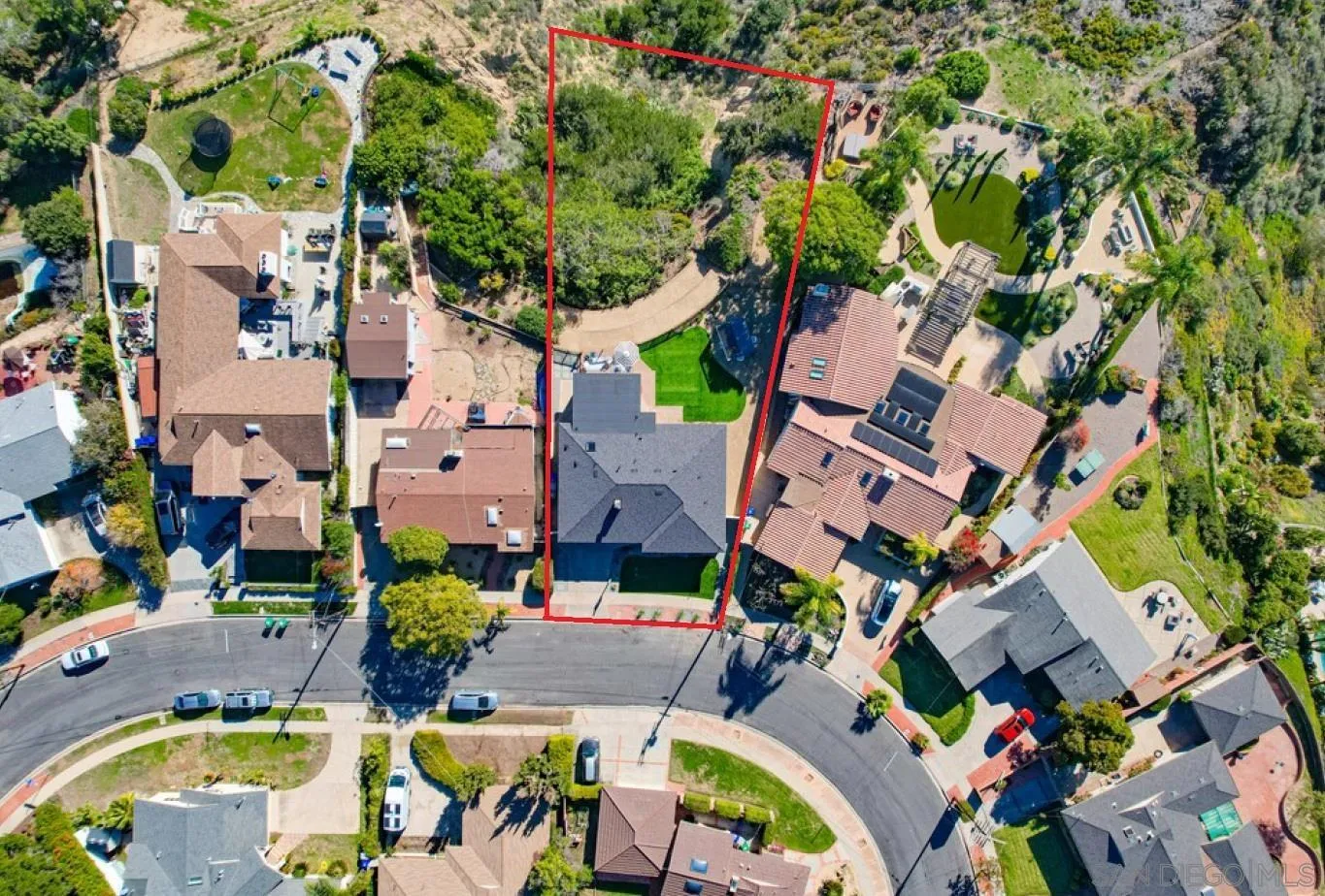 https://cdn.realtyfeed.com/cdn/127/250045671/00b846f18fe10fed3f7da81723441503.webp
