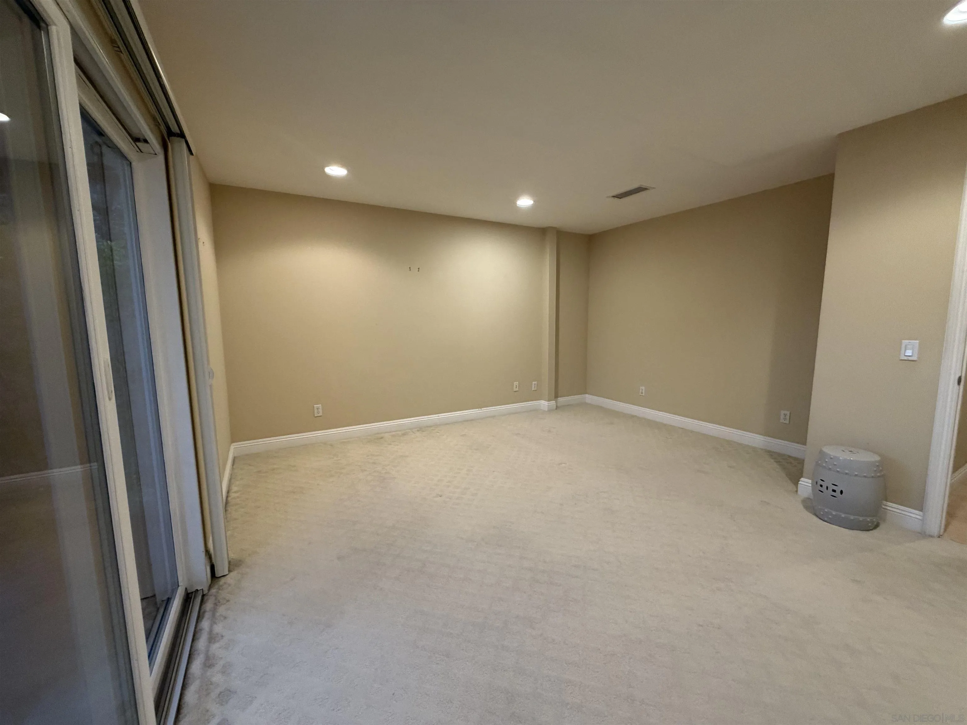 https://cdn.realtyfeed.com/cdn/127/250045694/9adbc5a5d58024d543349c1b7911930e.webp
