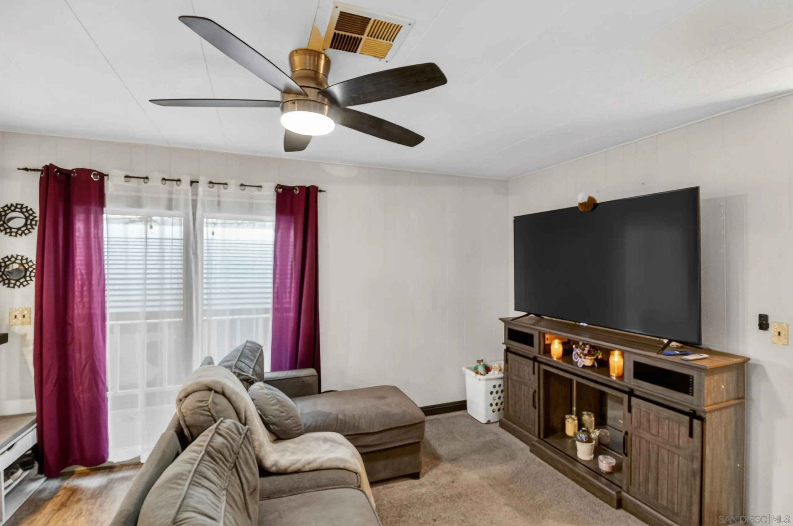 https://cdn.realtyfeed.com/cdn/127/250045696/56e1974c9bf439087449b17056e152d6.webp