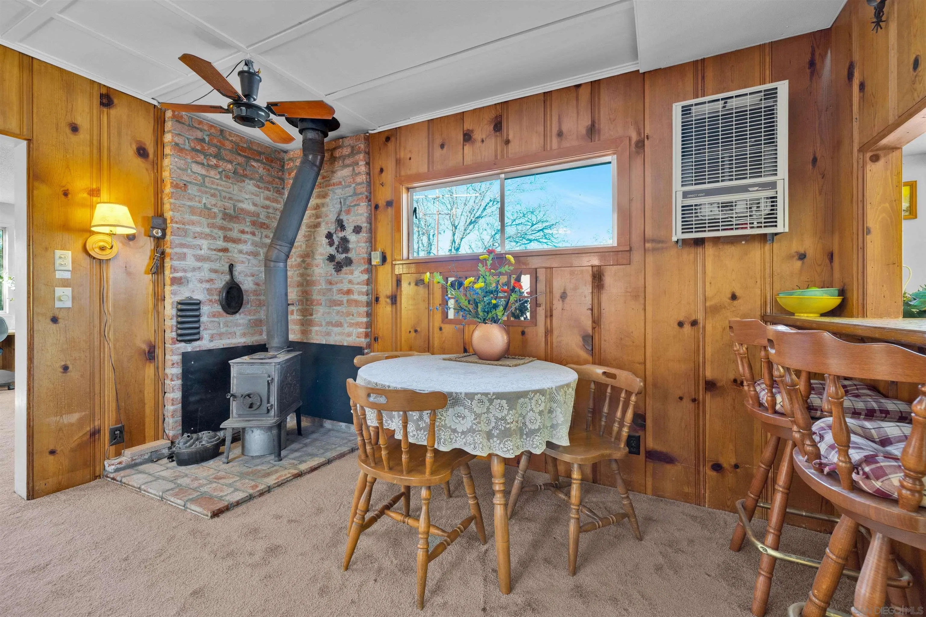 https://cdn.realtyfeed.com/cdn/127/250045710/5b03dddb677a72225ce5946a731f6413.webp