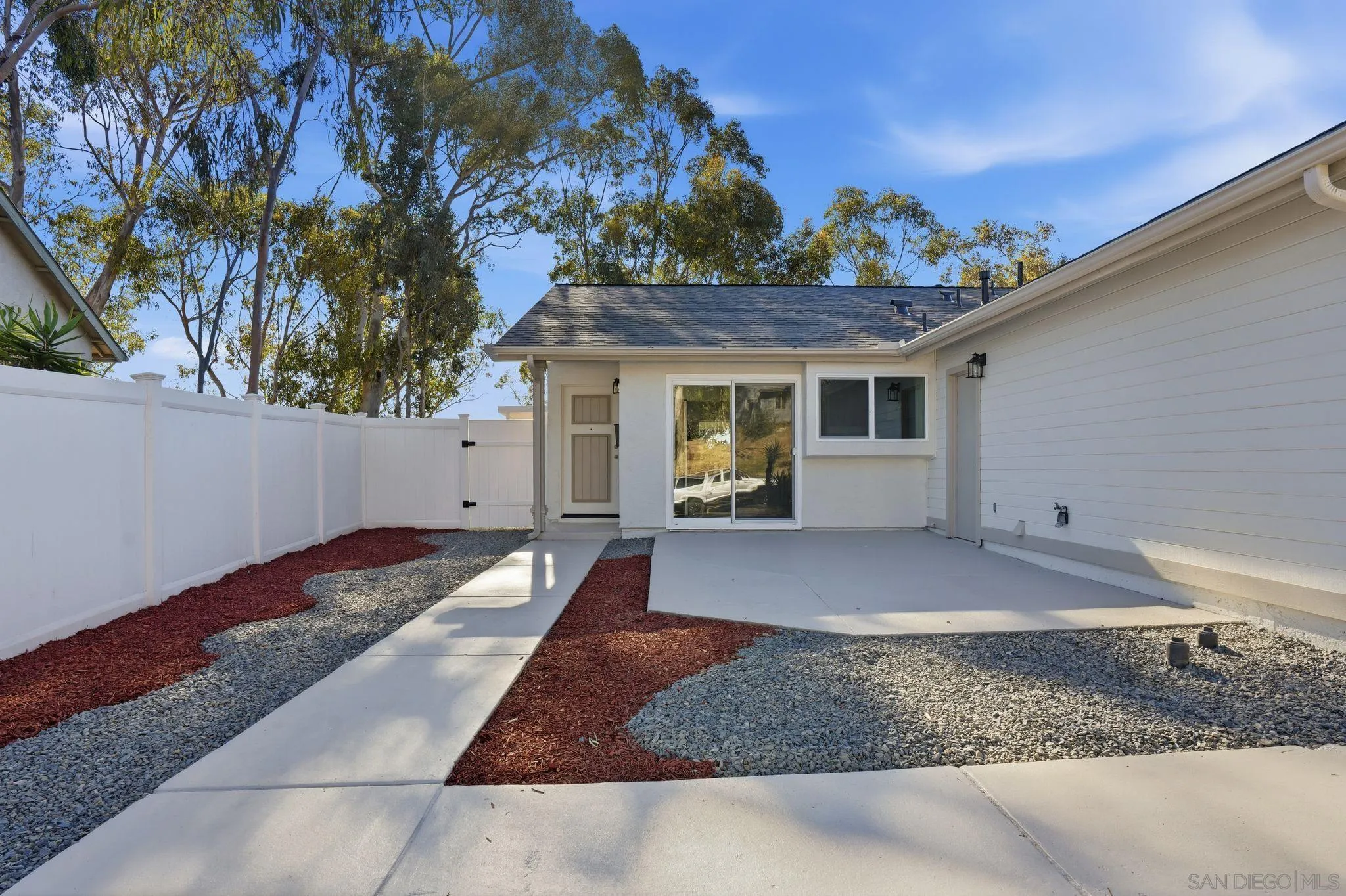 https://cdn.realtyfeed.com/cdn/127/250045715/0389951b6cc44588d0362e0bb2ad2269.webp