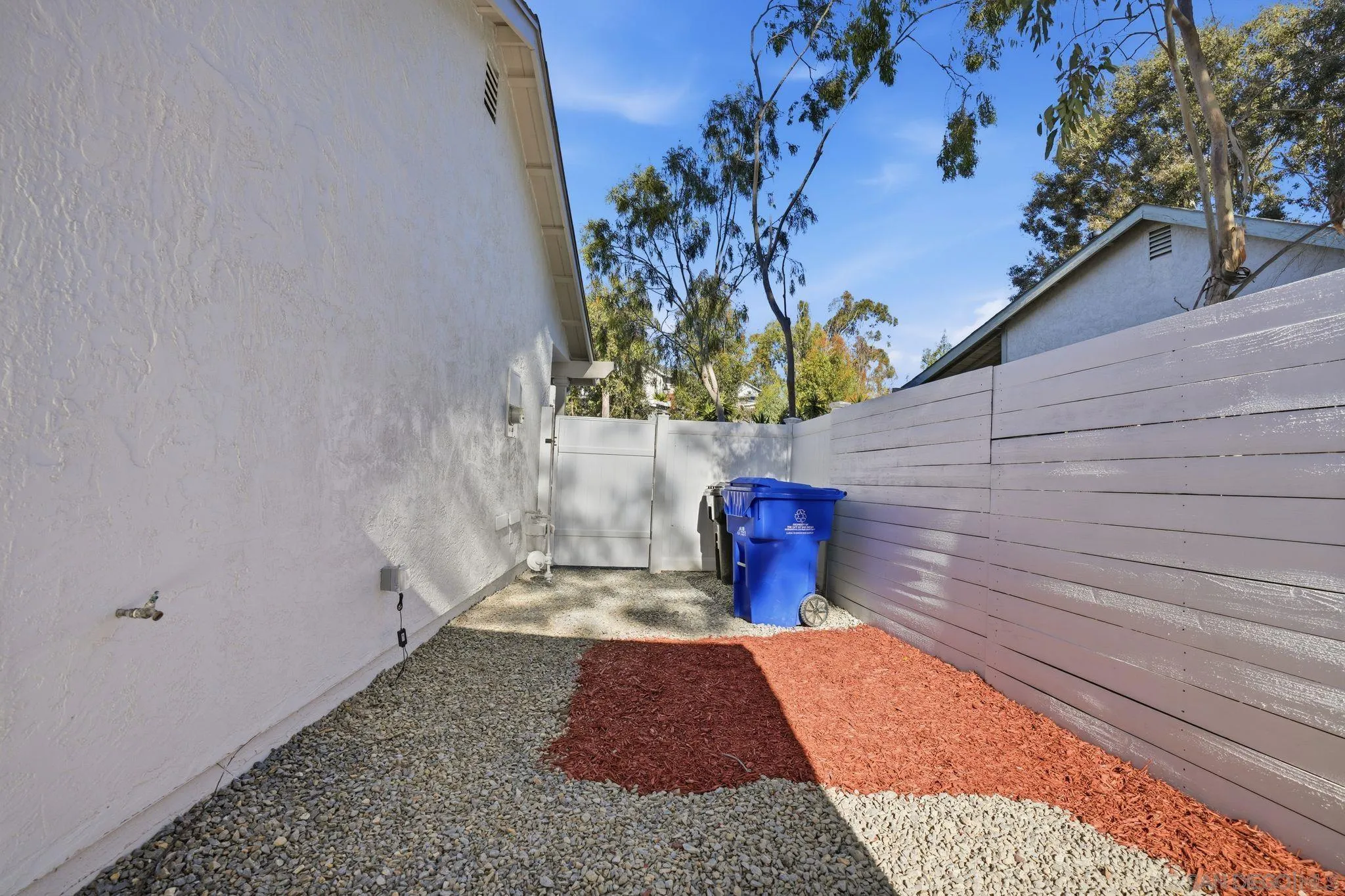 https://cdn.realtyfeed.com/cdn/127/250045715/85ede53430f73cd57e049125fa1b7118.webp