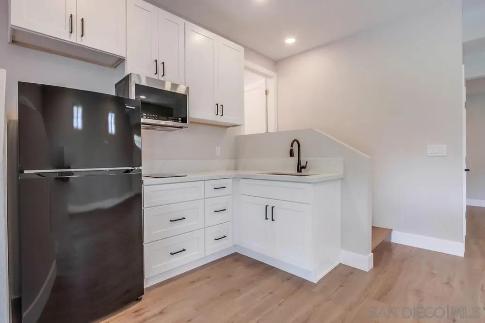https://cdn.realtyfeed.com/cdn/127/250045725/245ca178809b1661e0514774862b4eb0.webp