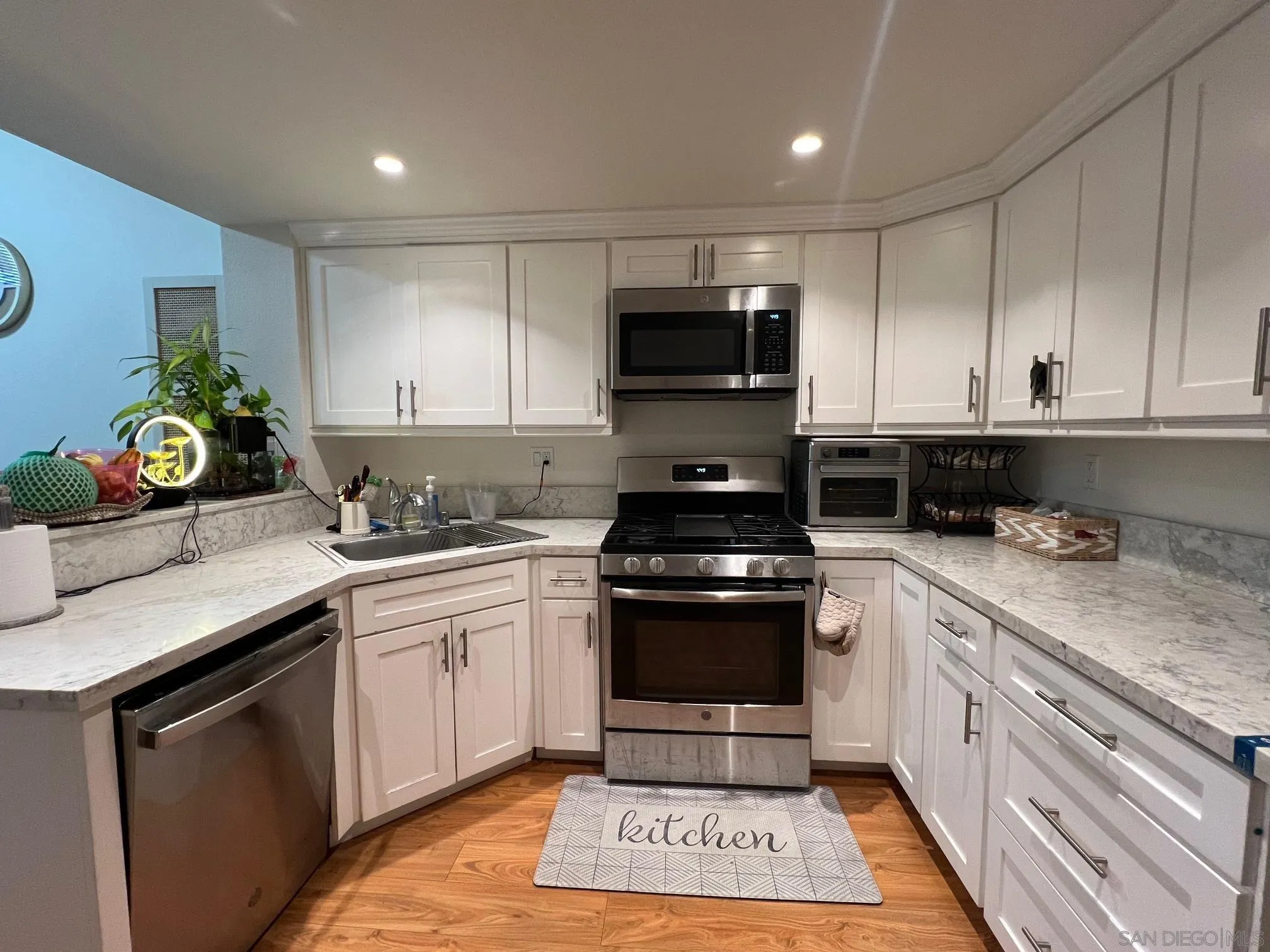 4035 Carmel View Road UNIT 114, San Diego, CA, 92130 4035 Carmel View Road UNIT 114, San Diego, CA, 92130