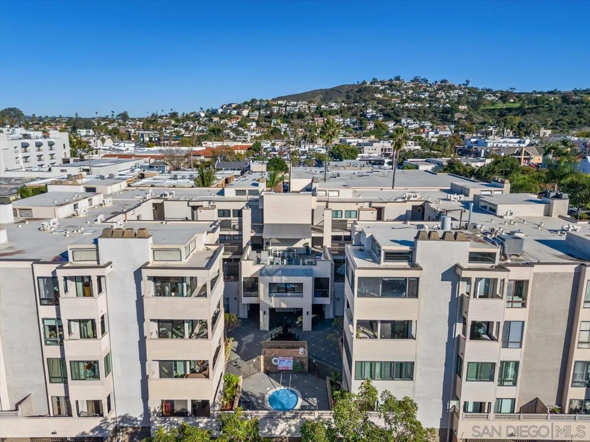 https://cdn.realtyfeed.com/cdn/127/250045758/5e1fdc047c544ad33609d9e0dc5c9857.webp