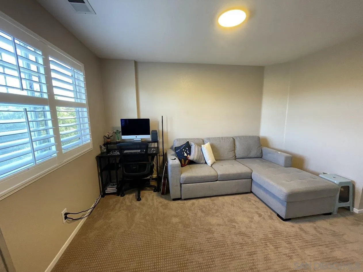 Photo #20: 250045759 Listing: Photo #20