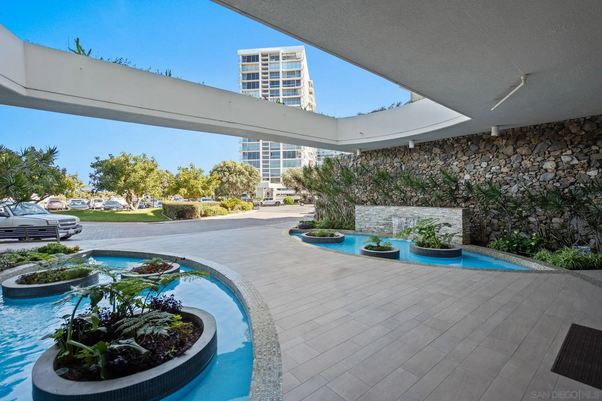 Photo #3: 250045762 Listing: Photo #3