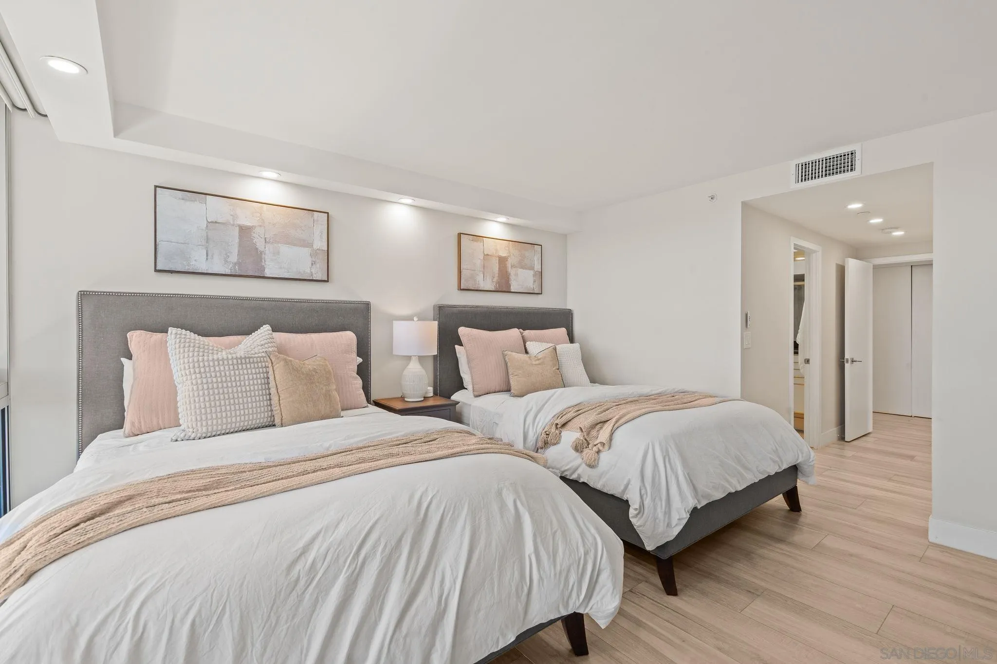 Photo #17: 250045762 Listing: Photo #17