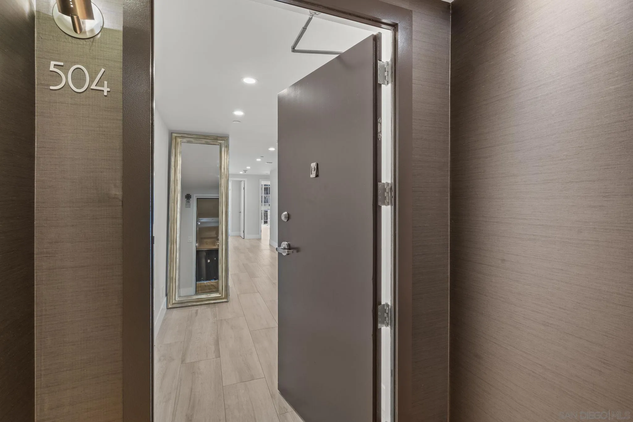 Photo #5: 250045762 Listing: Photo #5