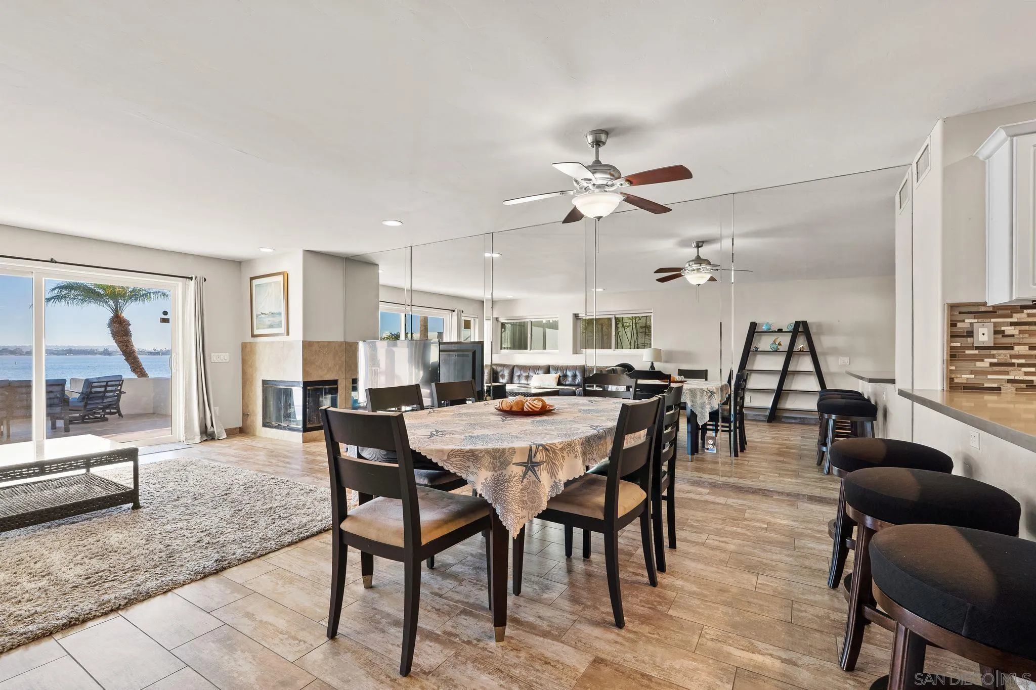https://cdn.realtyfeed.com/cdn/127/250045765/65be0604f81d30564817958268cce1e8.webp