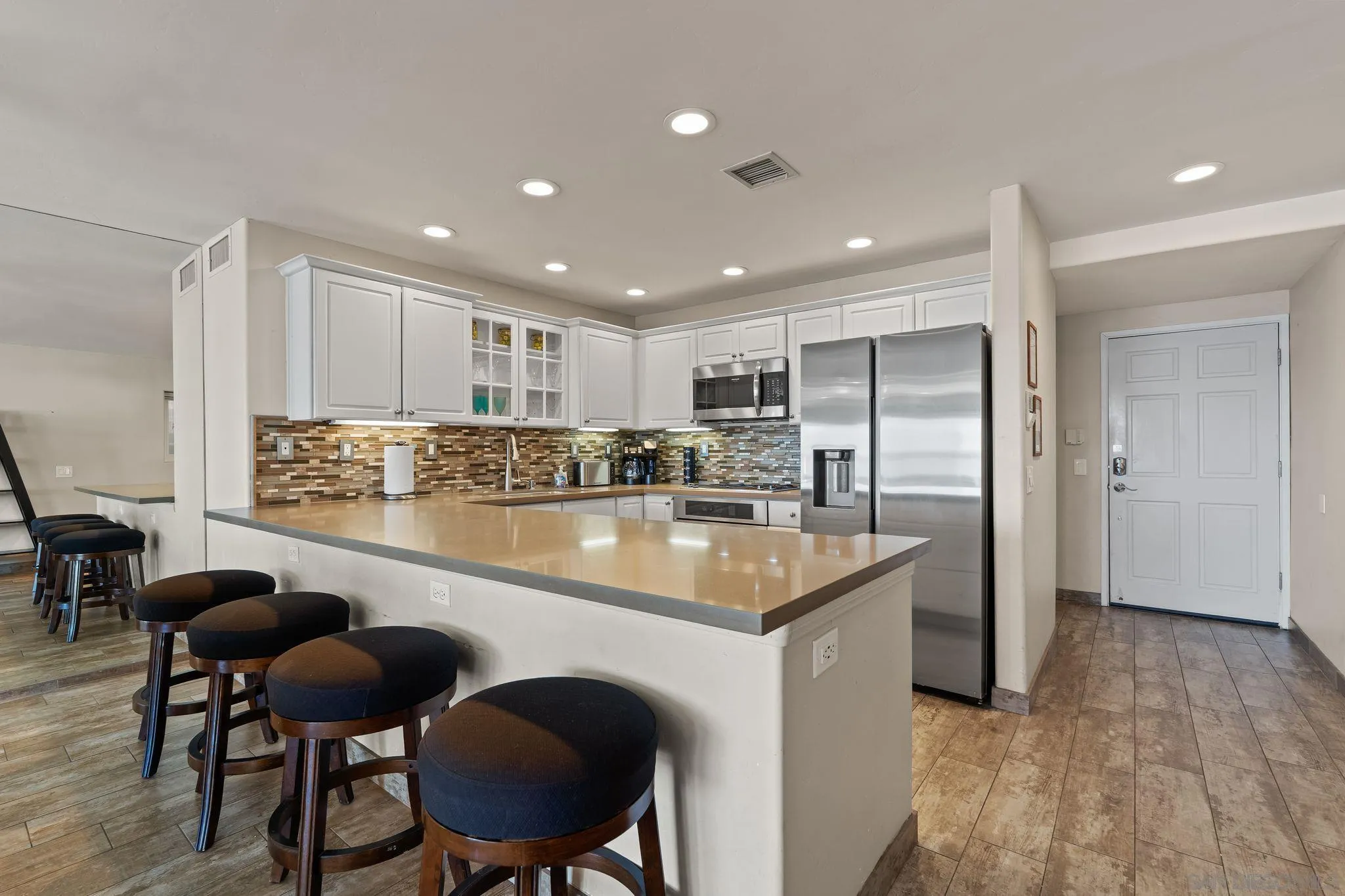 https://cdn.realtyfeed.com/cdn/127/250045765/fee82fcd1902934d7b831b077e8c6c21.webp