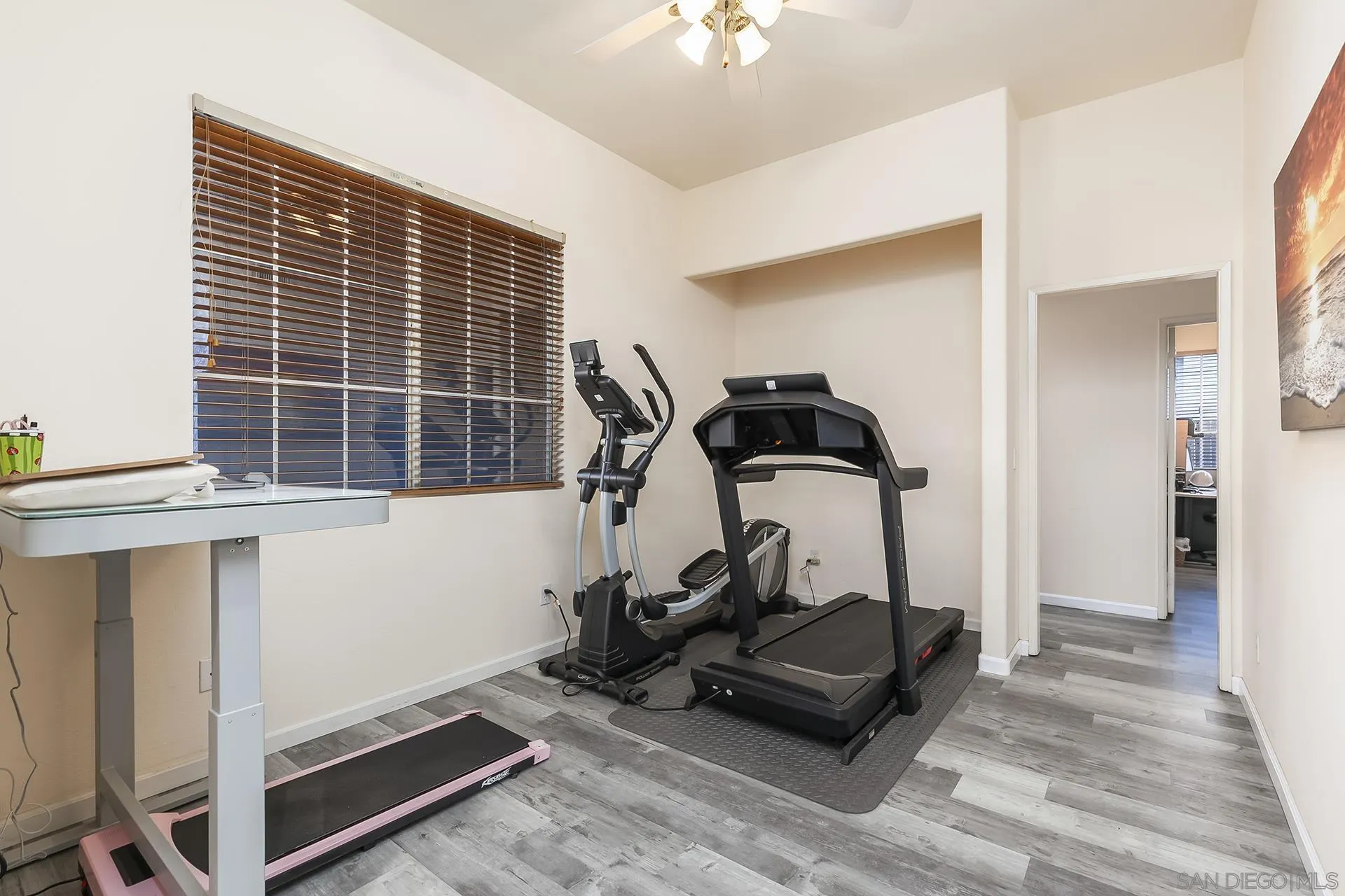 https://cdn.realtyfeed.com/cdn/127/250045767/db4b54eba8dea9159104878240881d1d.webp