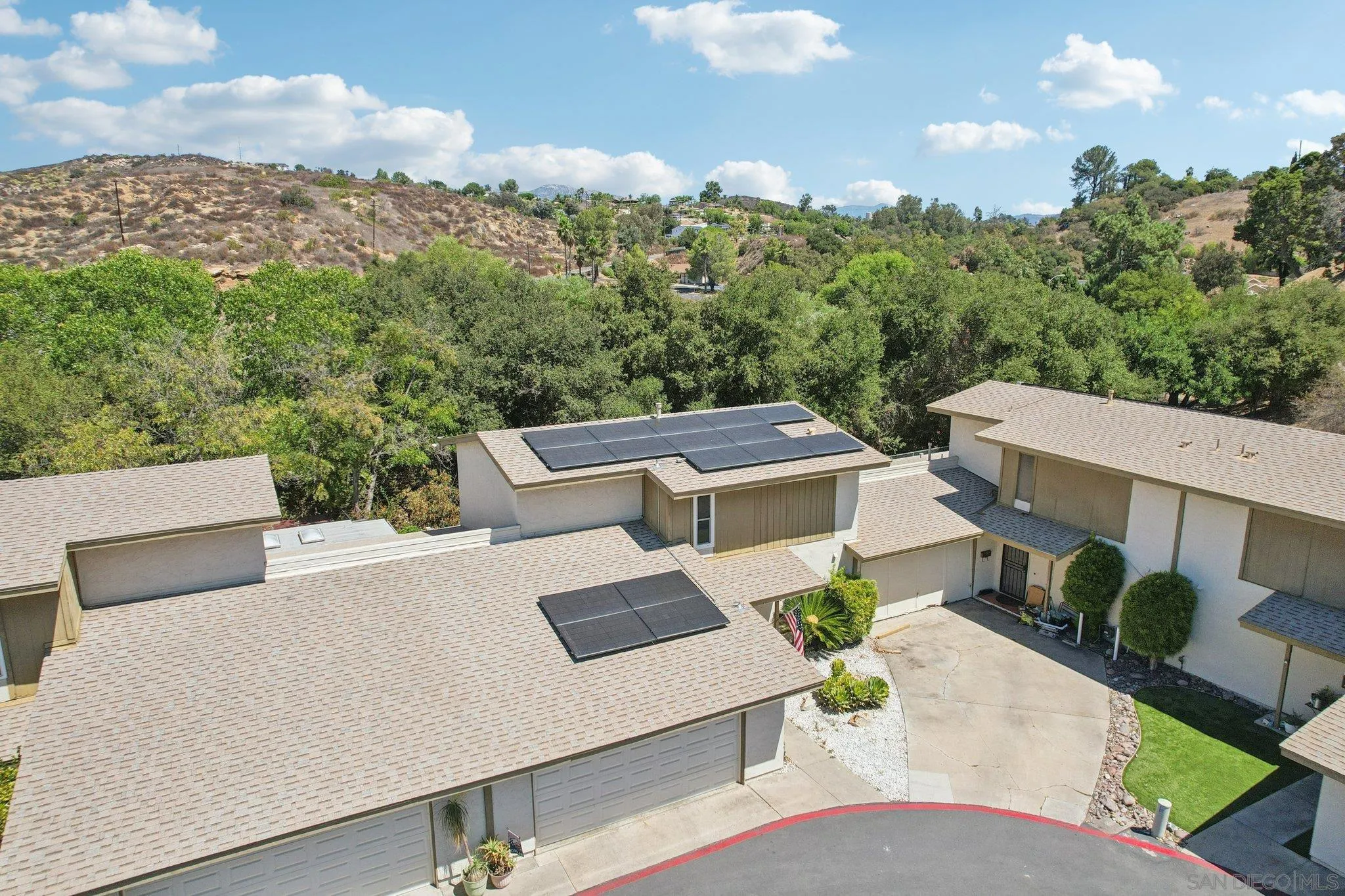 Photo #5: 250045776 Listing: Photo #5