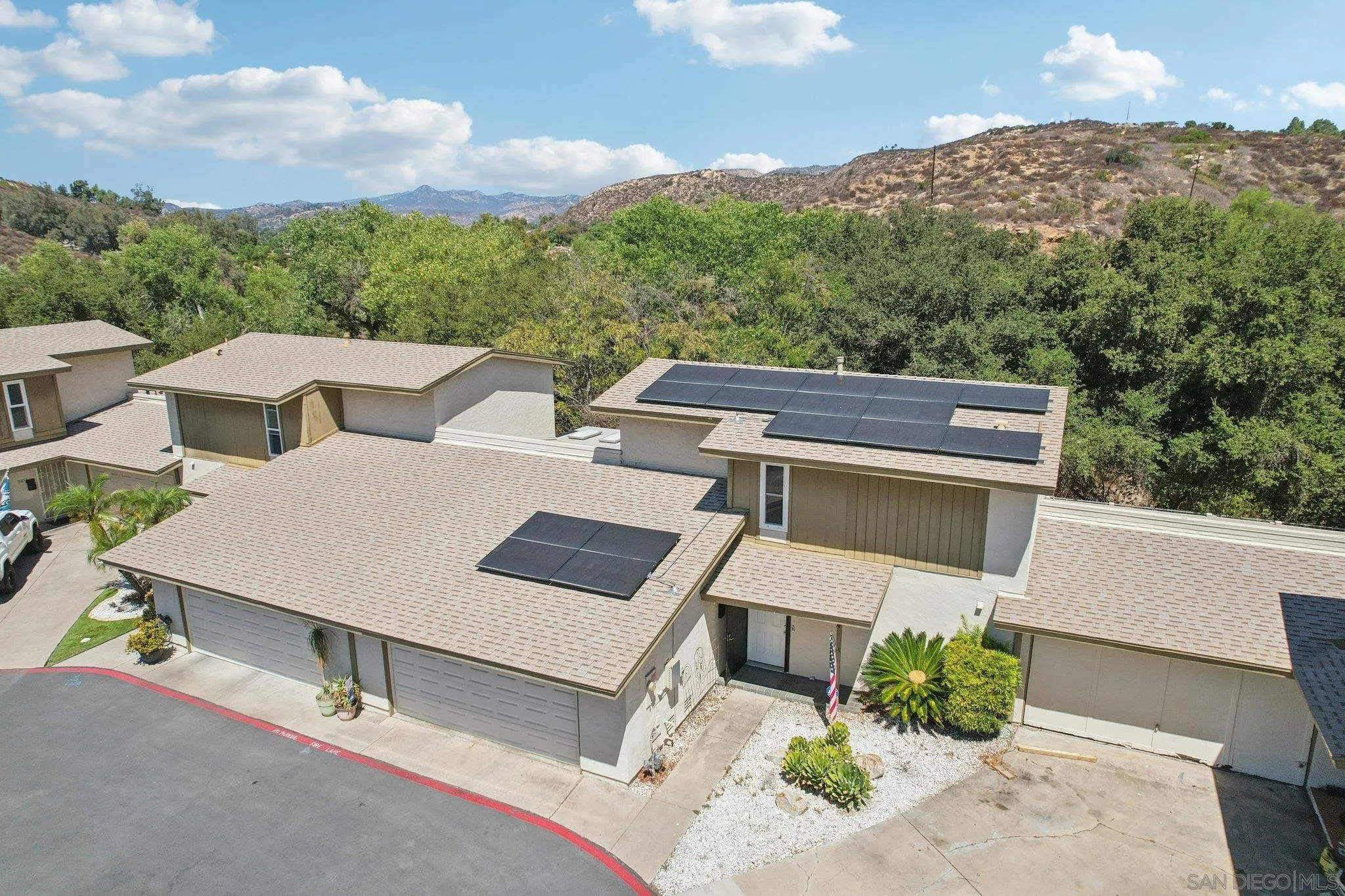 Photo #3: 250045776 Listing: Photo #3