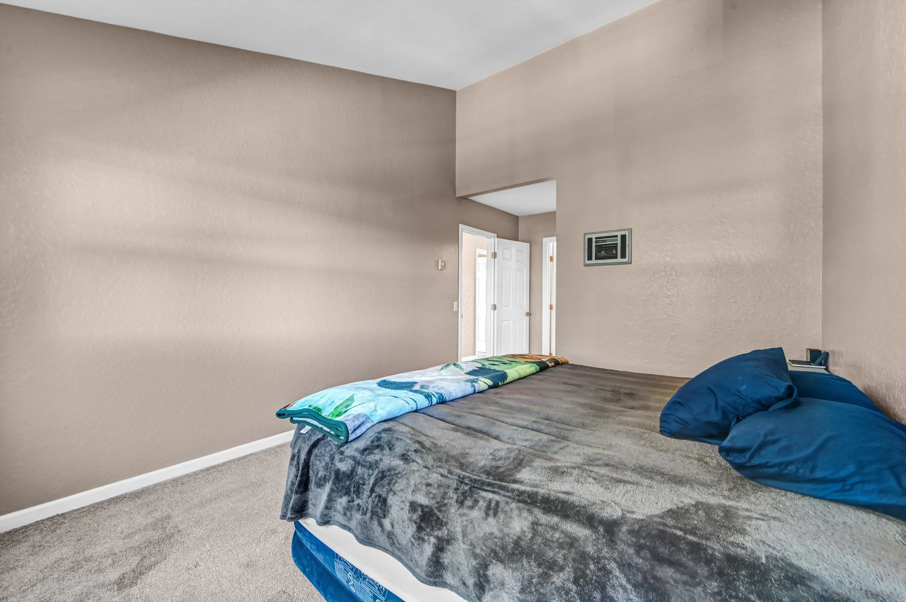 https://cdn.realtyfeed.com/cdn/127/250045780/3c51fe9ab46930f66488ac63ef0d618f.webp