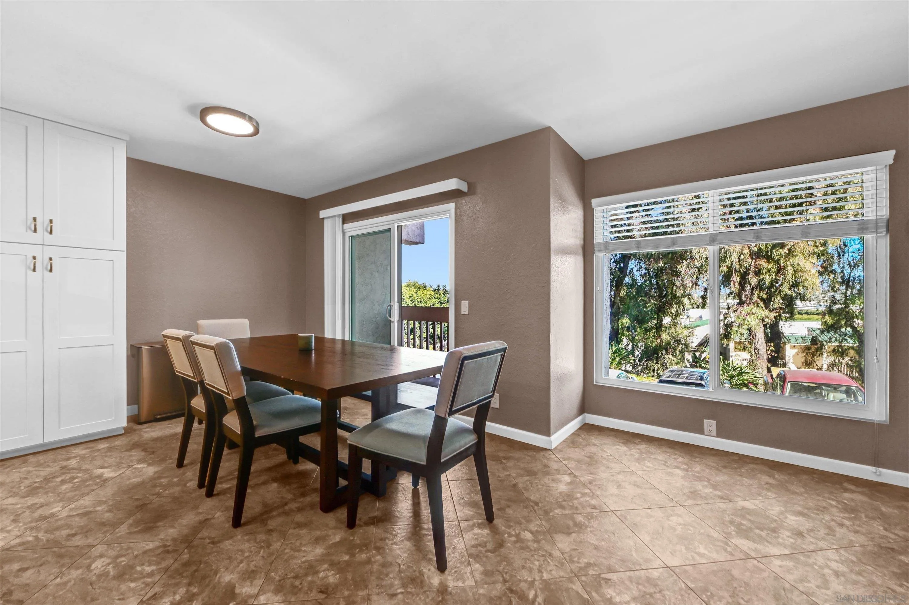 https://cdn.realtyfeed.com/cdn/127/250045780/a2f7754d157cd2c50de563c63c339305.webp