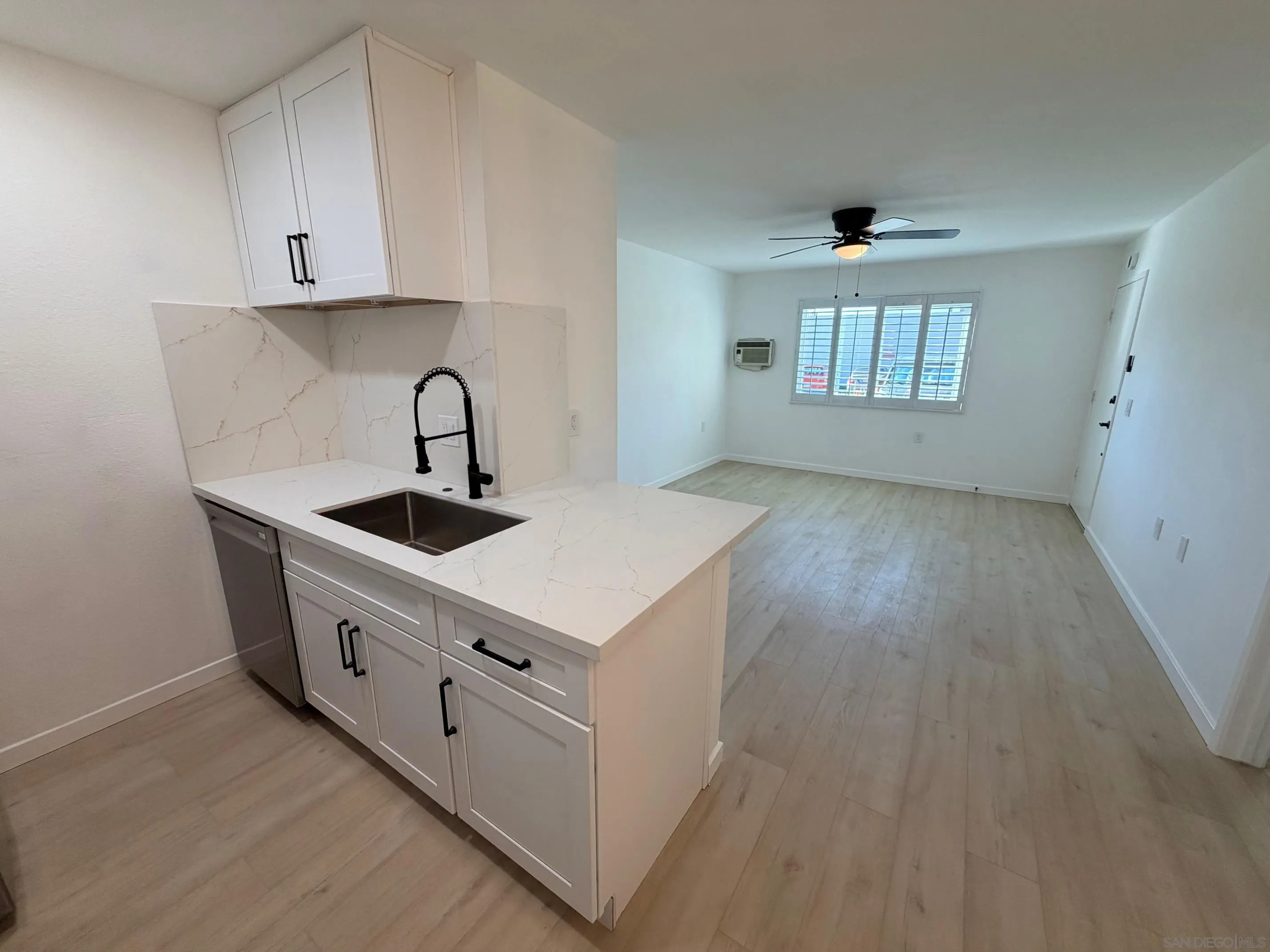 https://cdn.realtyfeed.com/cdn/127/250045789/ca47a18938dd1b907841c36a7619815f.webp