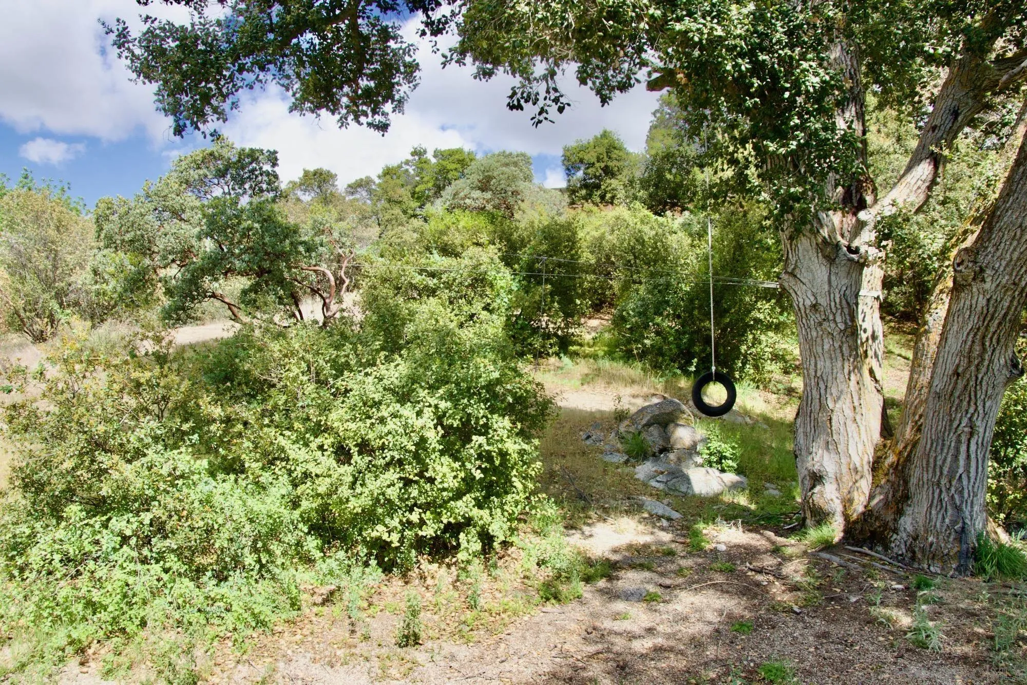 https://cdn.realtyfeed.com/cdn/127/250045816/090de465135589b352ce9346fc49154c.webp
