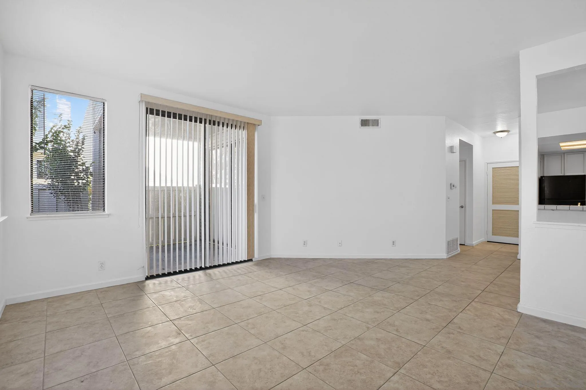 3784 Stoneglen Unit N, Richmond, CA 94806 - Photo 5 of 15, Richmond, CA