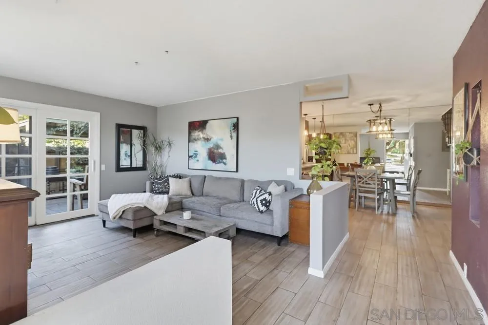 Photo #7: 250045827 Listing: Photo #7