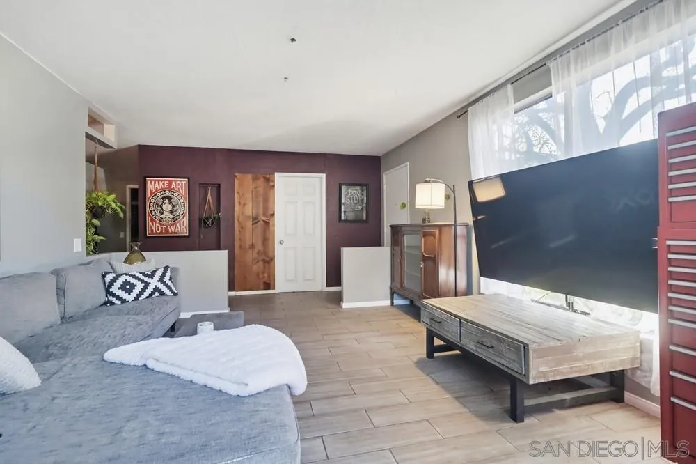 Photo #13: 250045827 Listing: Photo #13