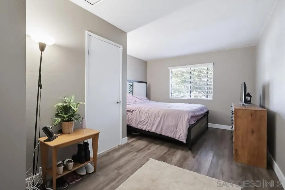 Photo #35: 250045827 Listing: Photo #35